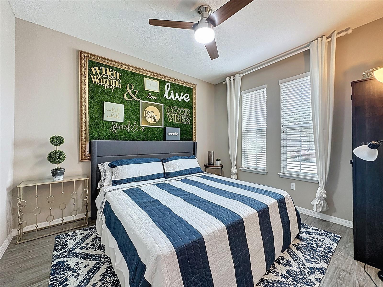 CASCADES OF GROVELAND (TRILOGY) - Residential