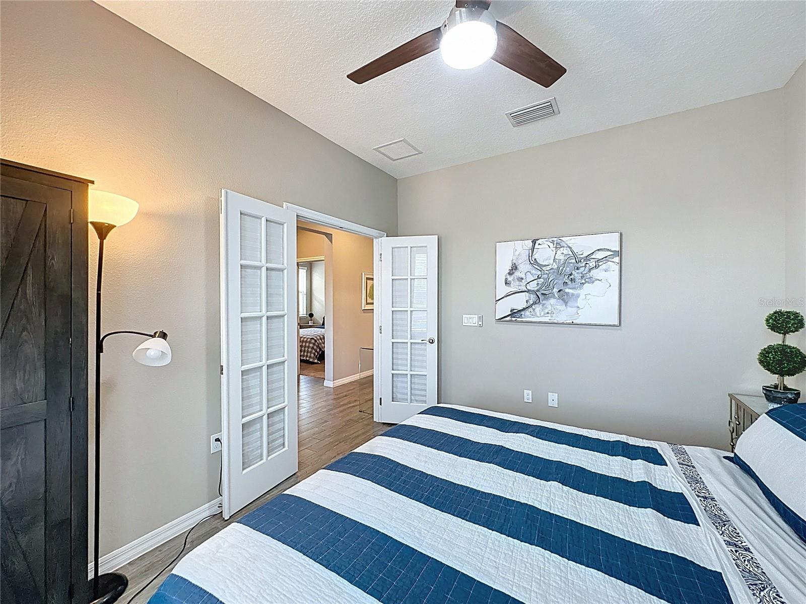 CASCADES OF GROVELAND (TRILOGY) - Residential