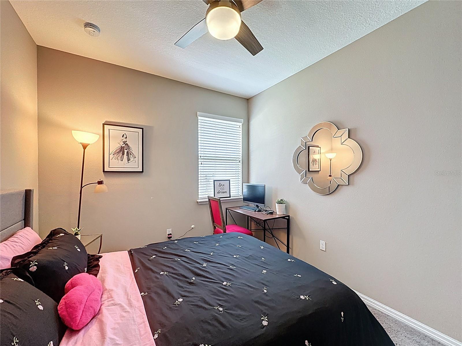 CASCADES OF GROVELAND (TRILOGY) - Residential