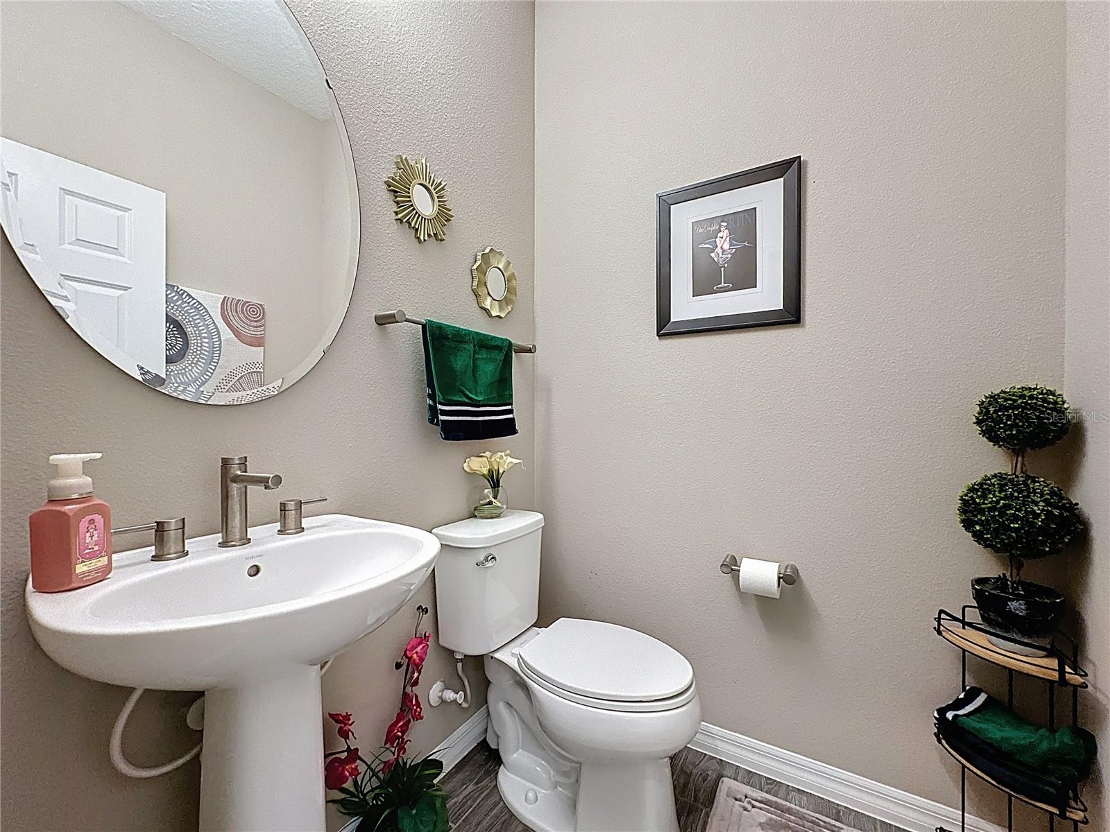CASCADES OF GROVELAND (TRILOGY) - Residential