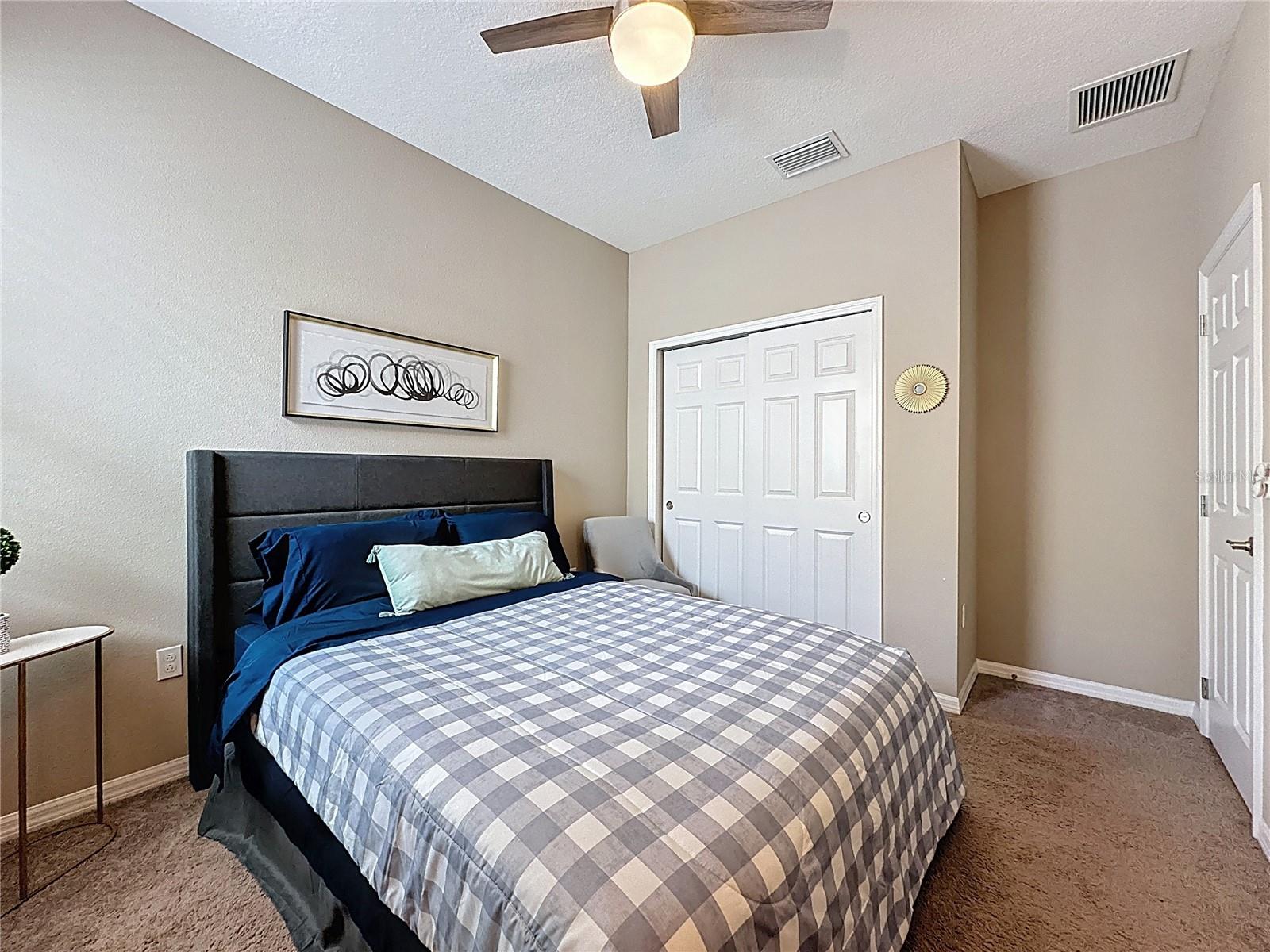 CASCADES OF GROVELAND (TRILOGY) - Residential