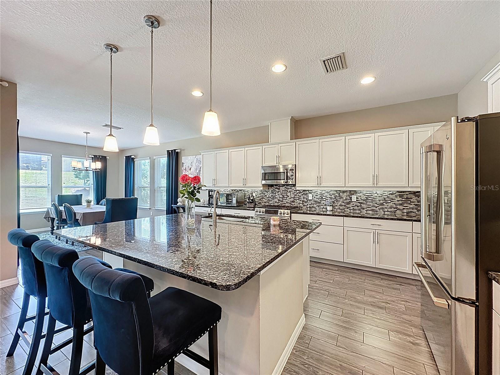CASCADES OF GROVELAND (TRILOGY) - Residential