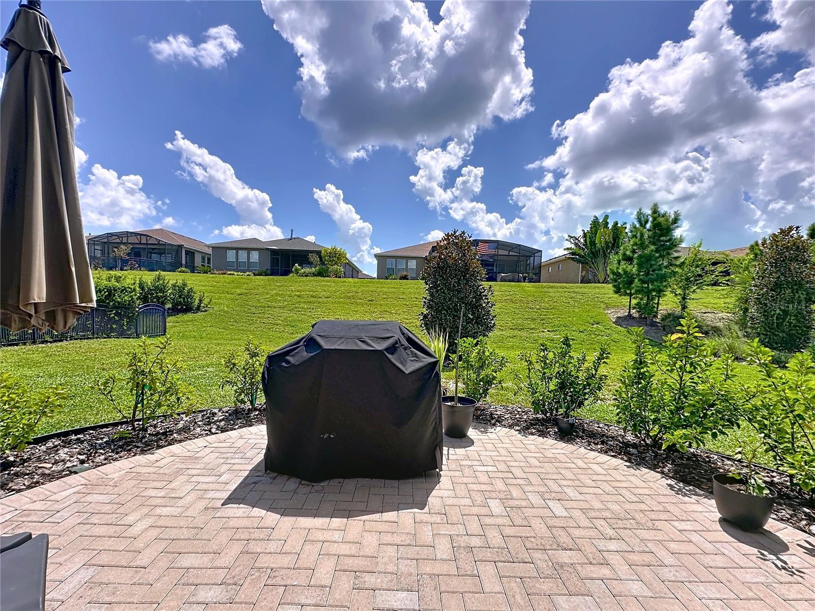 CASCADES OF GROVELAND (TRILOGY) - Residential