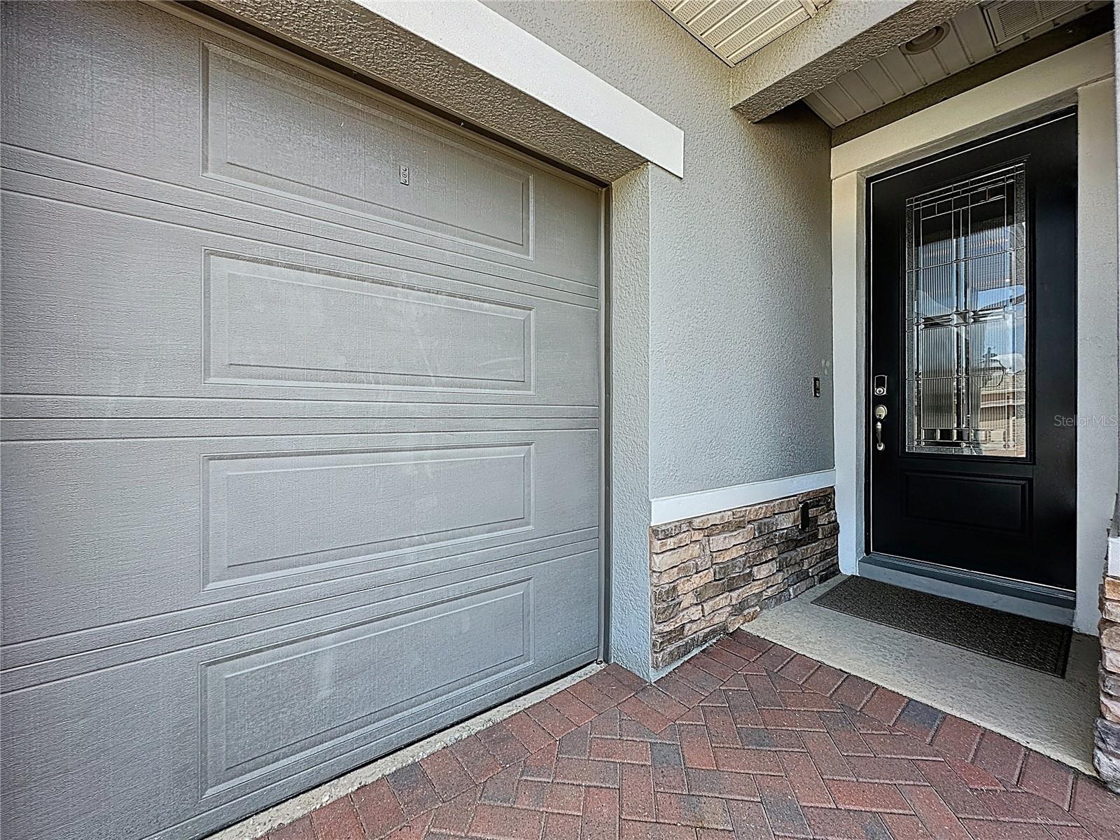 CASCADES OF GROVELAND (TRILOGY) - Residential