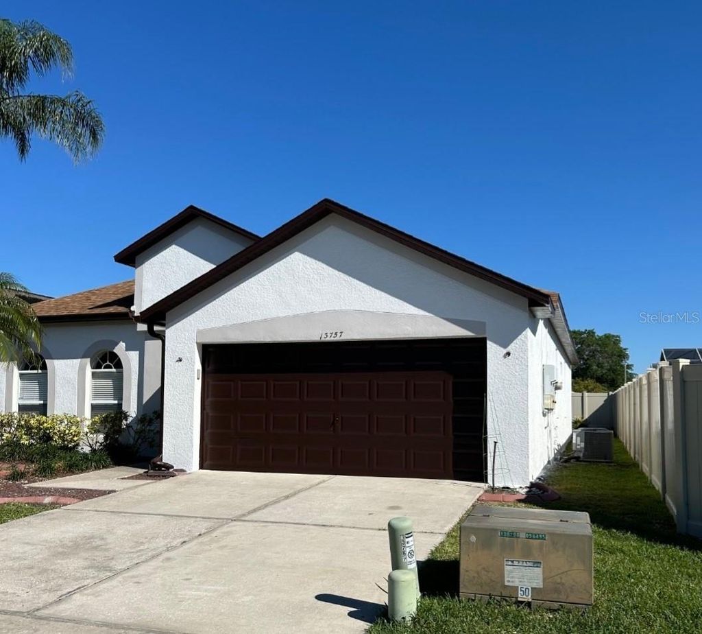 Photo of 13757 Huntwick Drive, Orlando, FL 32837 (MLS # O6380618)