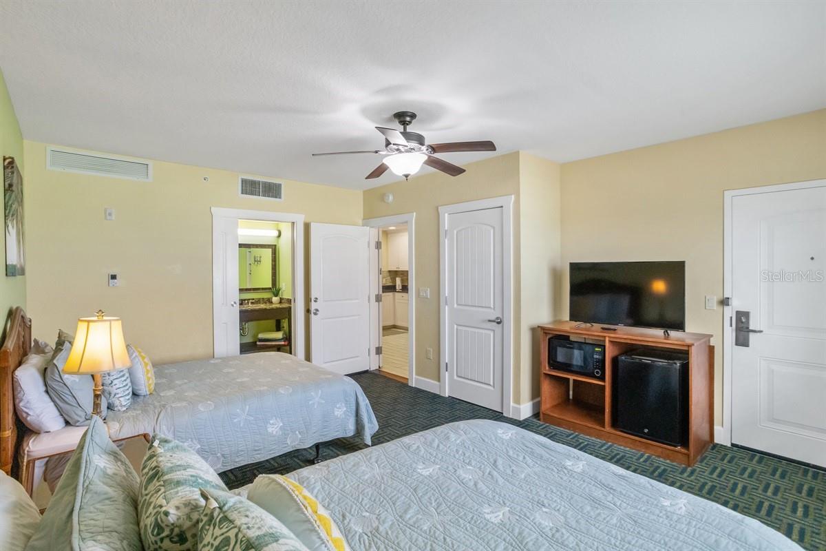 HARBOURSIDE AT MARKER 33 VACATION CONDO - Residential