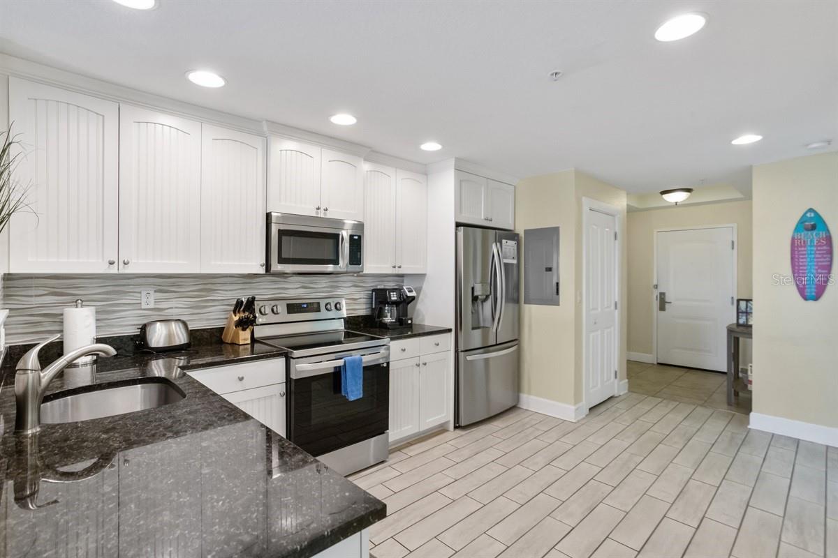 HARBOURSIDE AT MARKER 33 VACATION CONDO - Residential