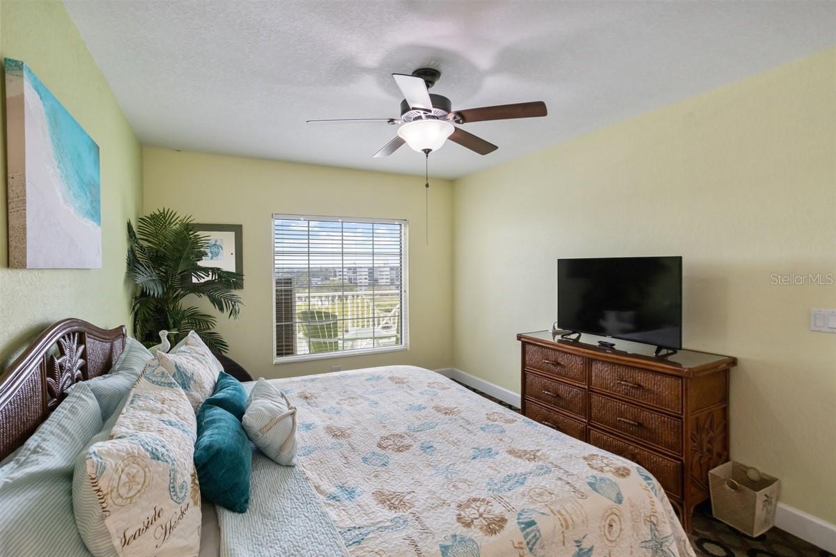 HARBOURSIDE AT MARKER 33 VACATION CONDO - Residential