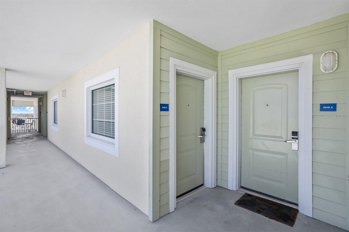 399 2ND STREET 818