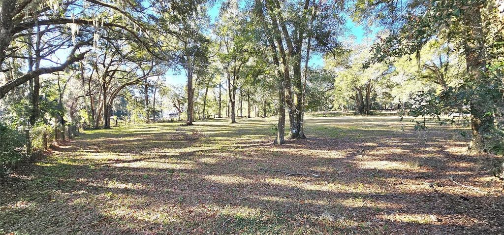 Photo of Tbd SE 36th Avenue, Ocala, FL 34480 (MLS # OM692062)