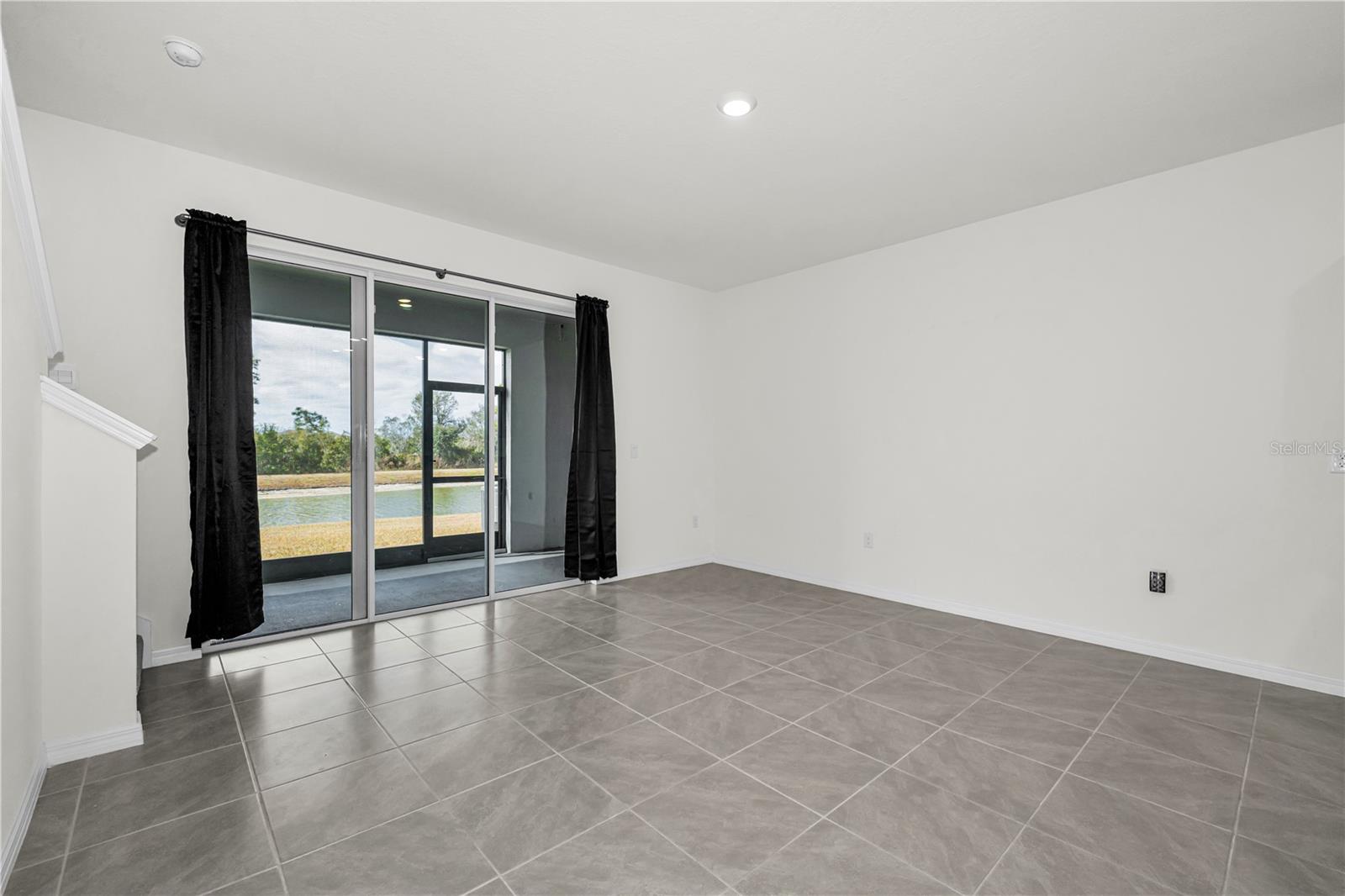 AVALON PARK WEST - Residential