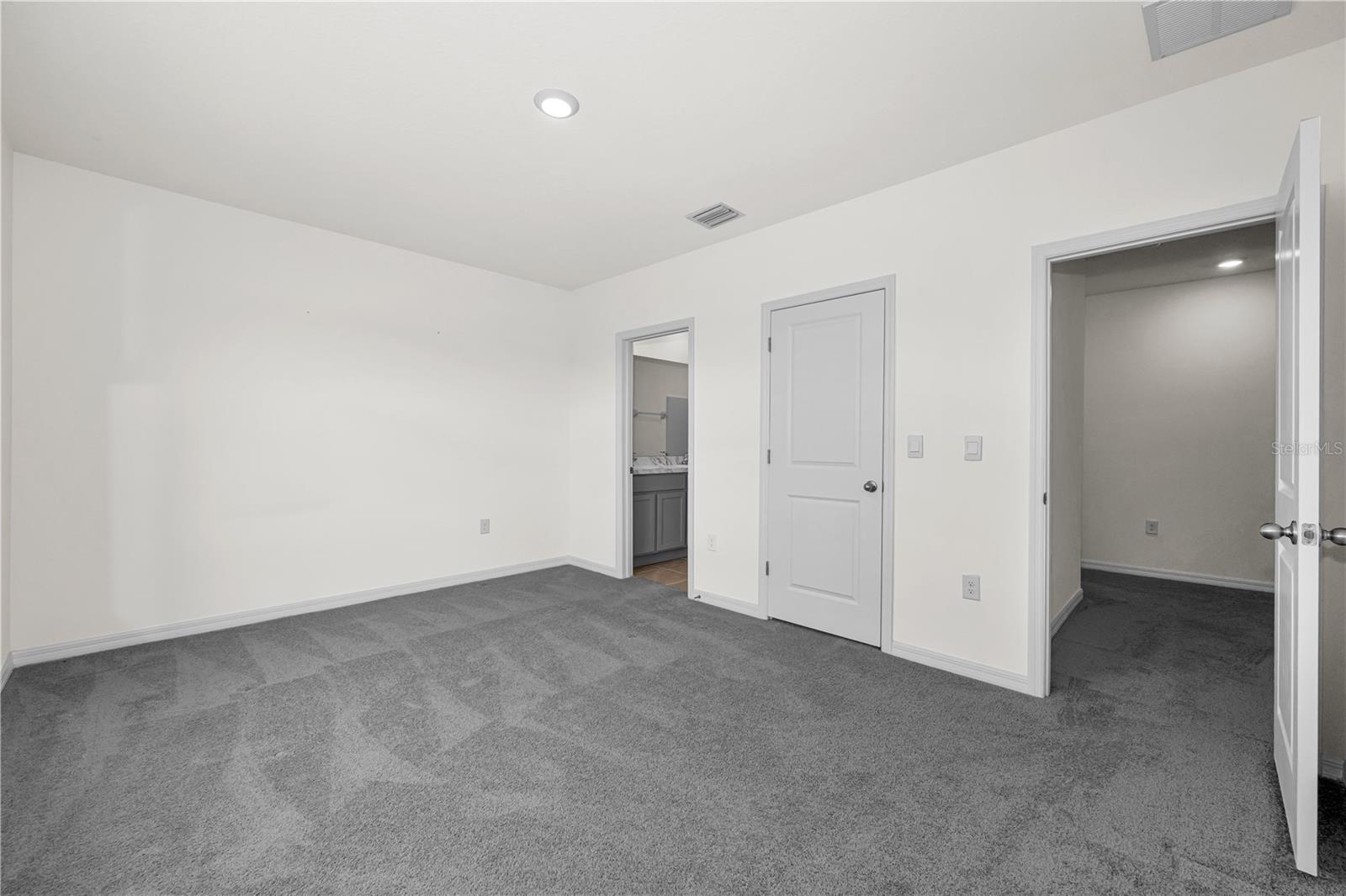 AVALON PARK WEST - Residential