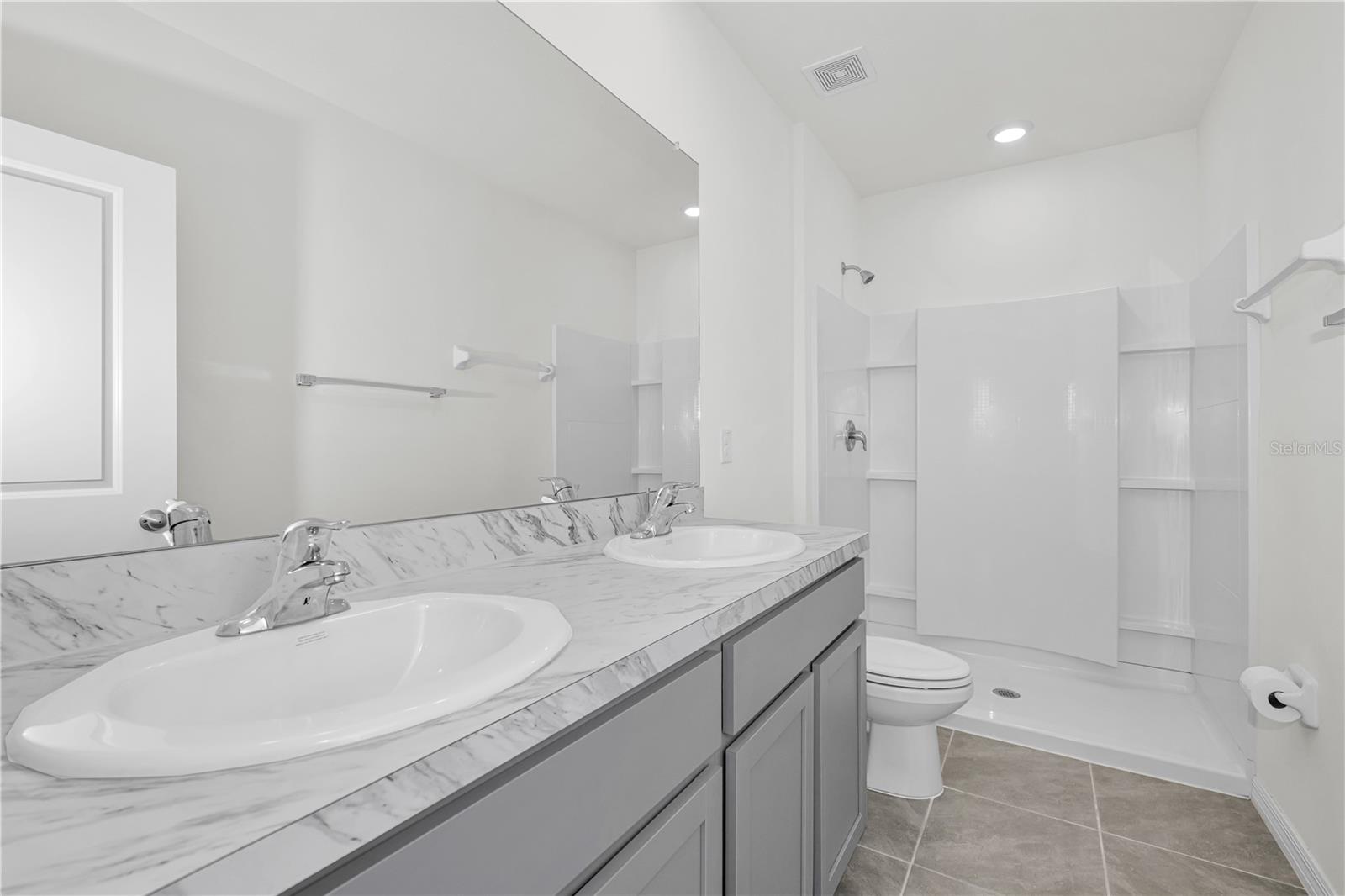 AVALON PARK WEST - Residential