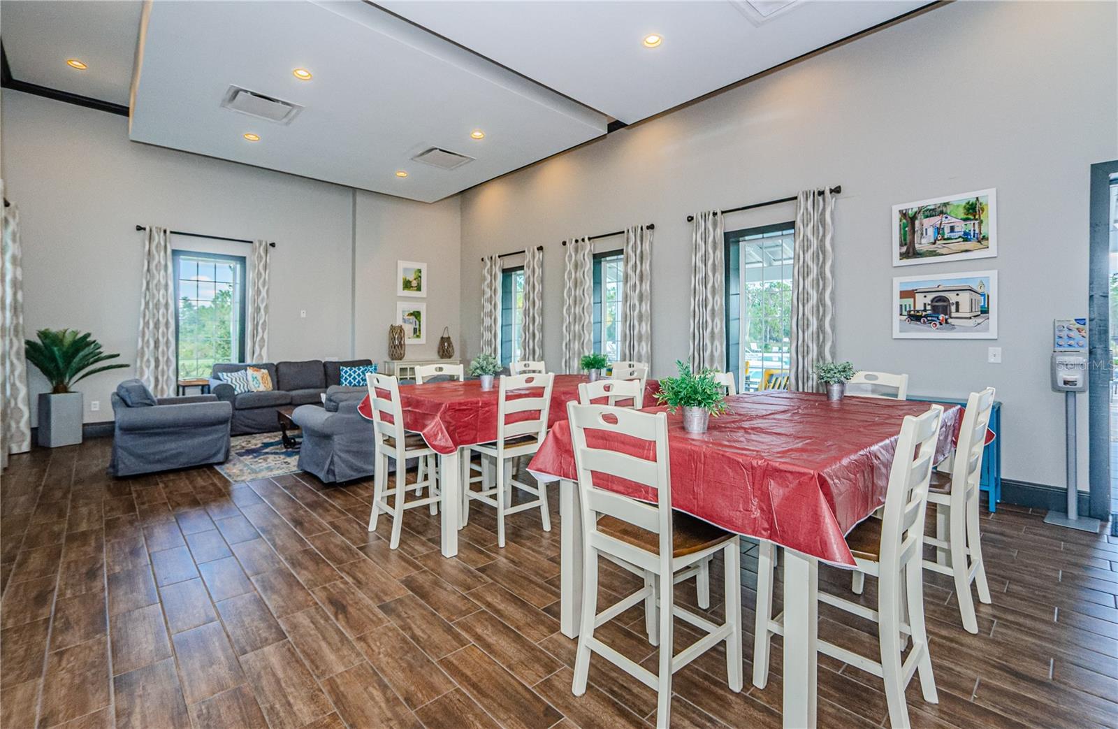 AVALON PARK WEST - Residential