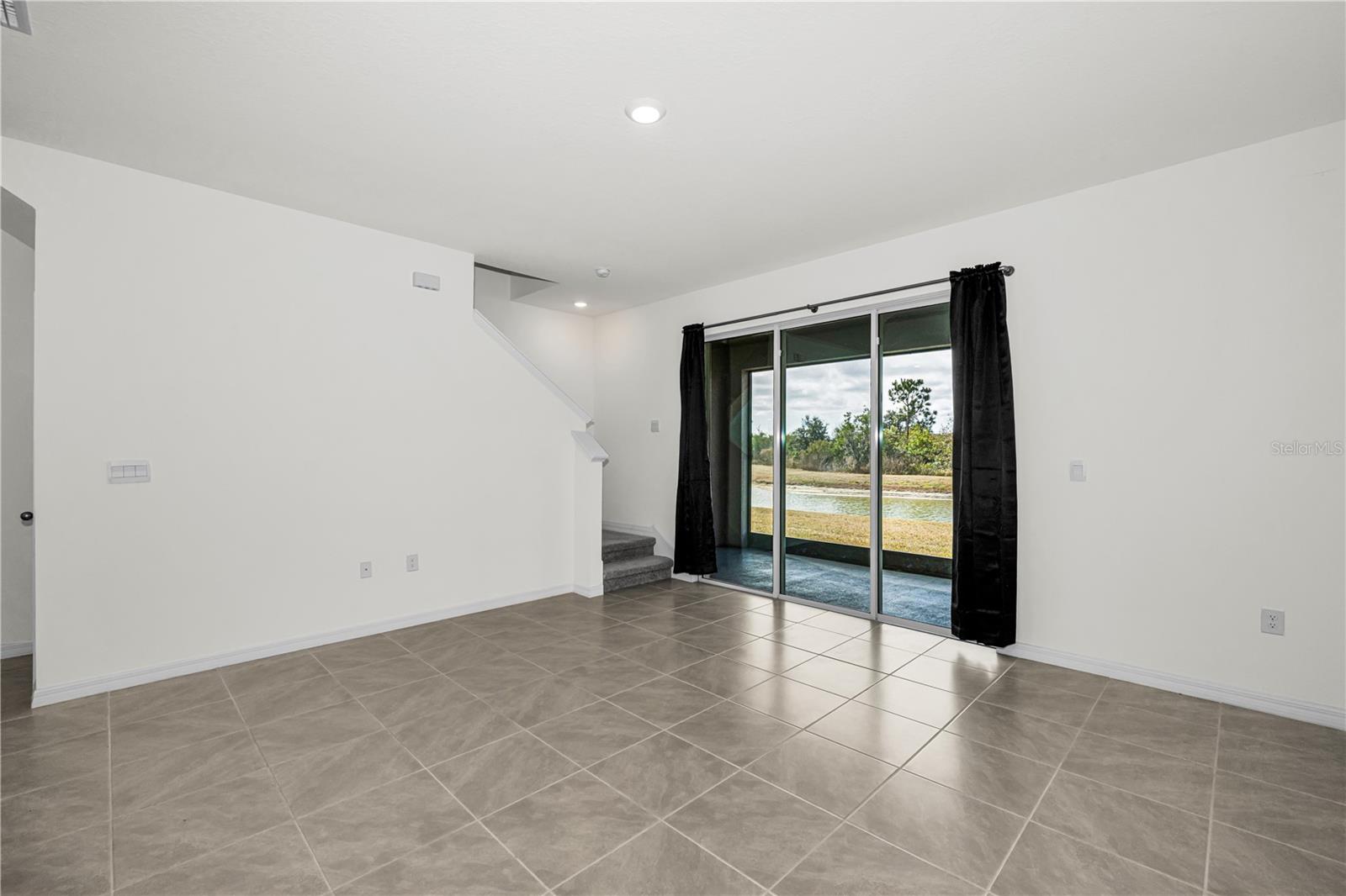 AVALON PARK WEST - Residential