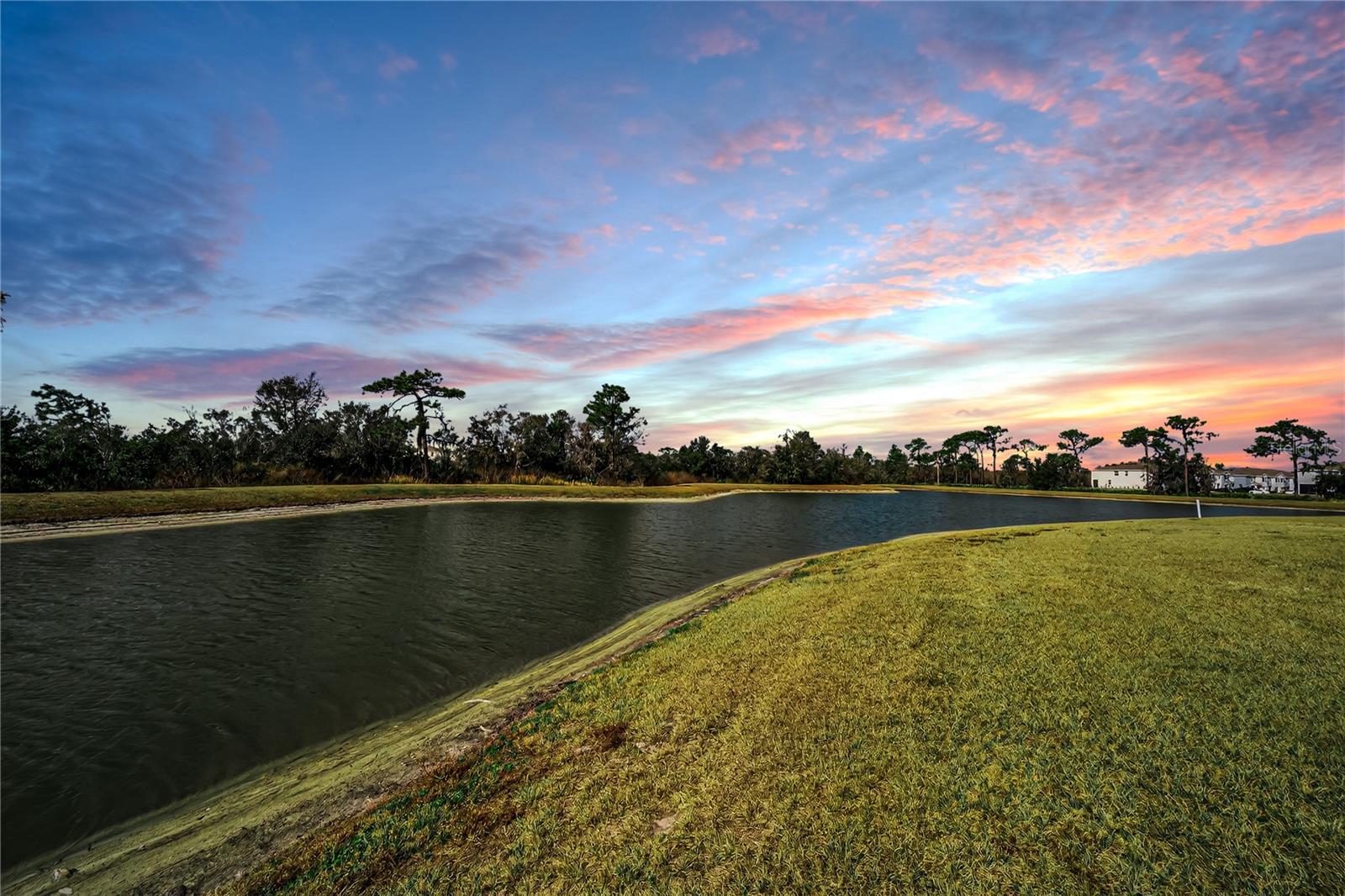 AVALON PARK WEST - Residential