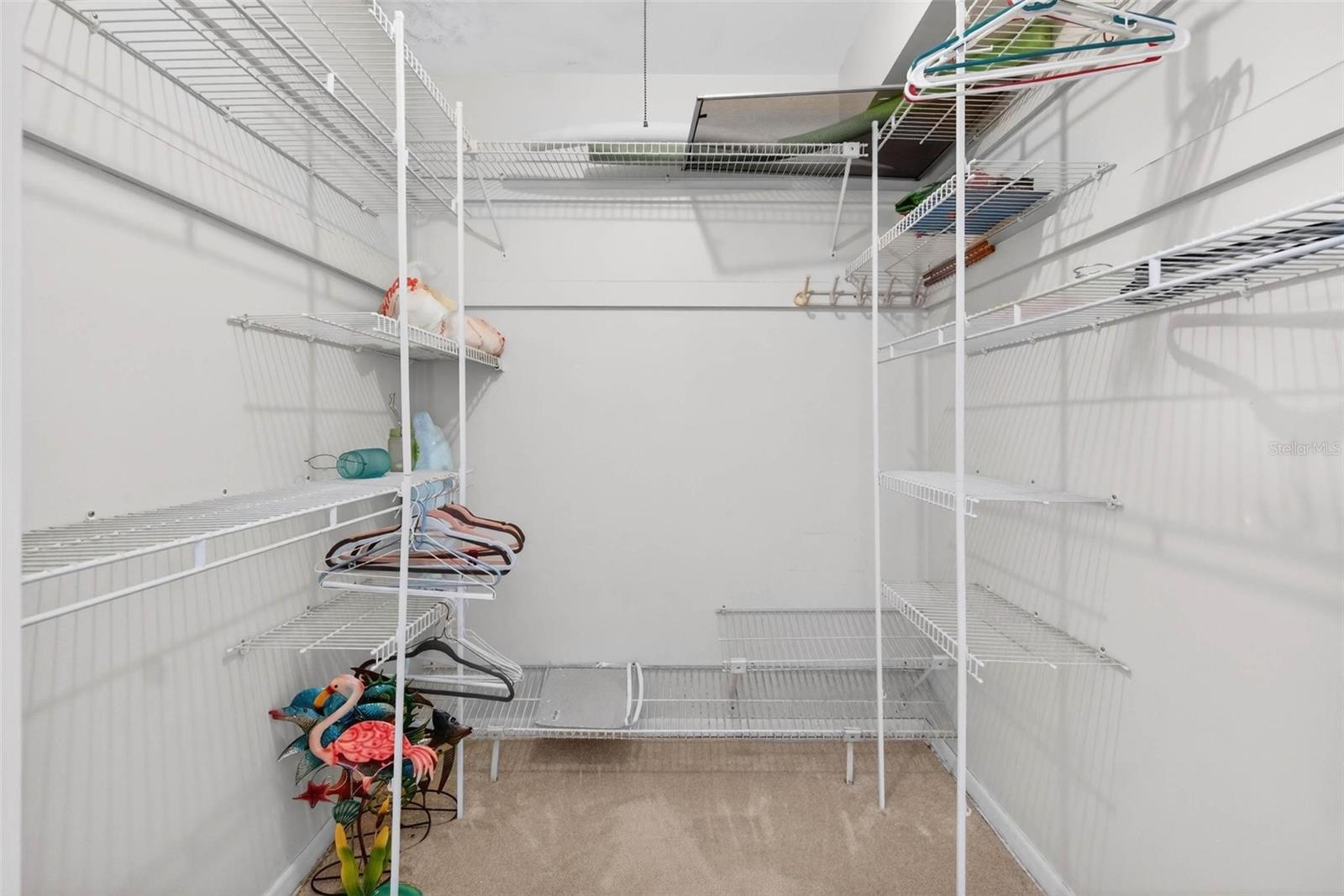 YACHT CLUB ESTATES - Residential