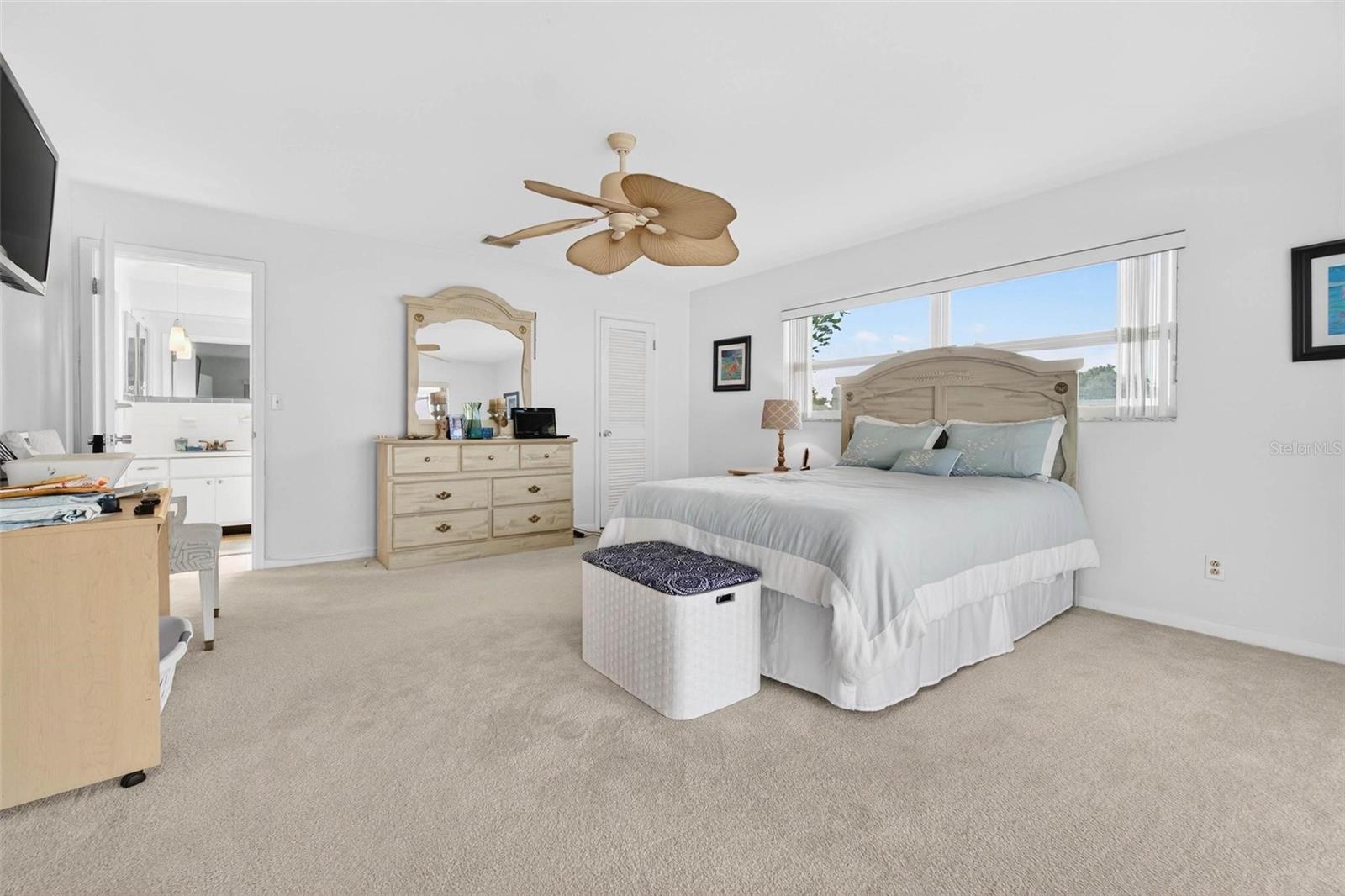 YACHT CLUB ESTATES - Residential