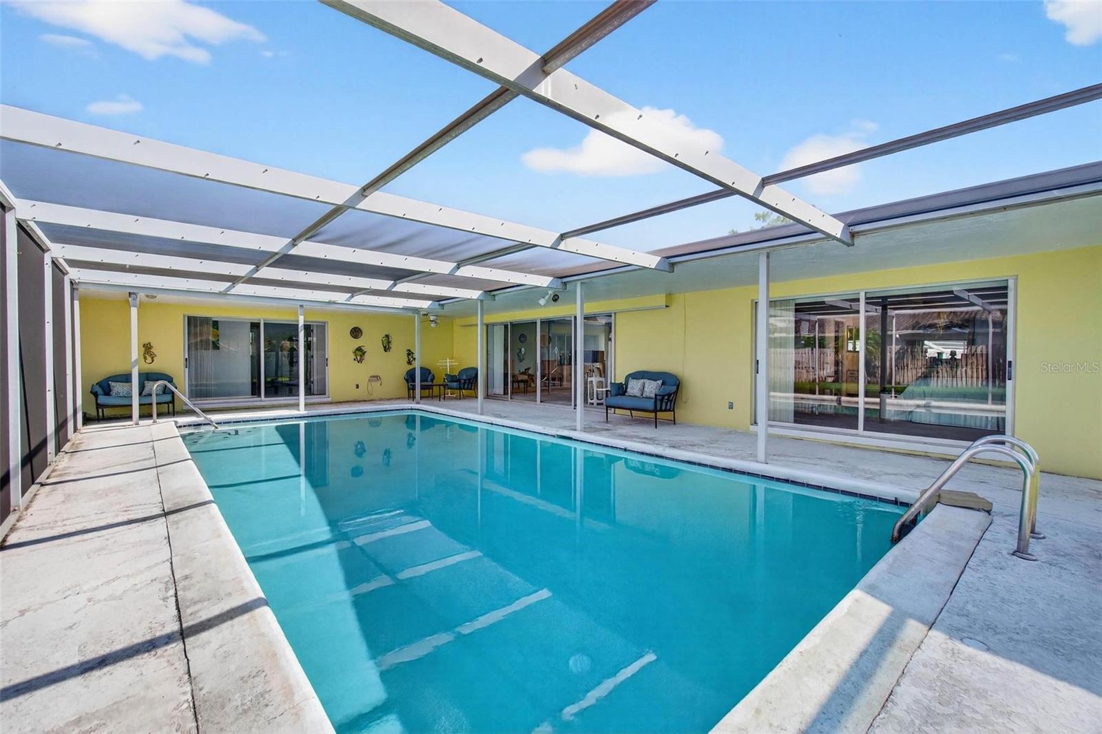 YACHT CLUB ESTATES - Residential