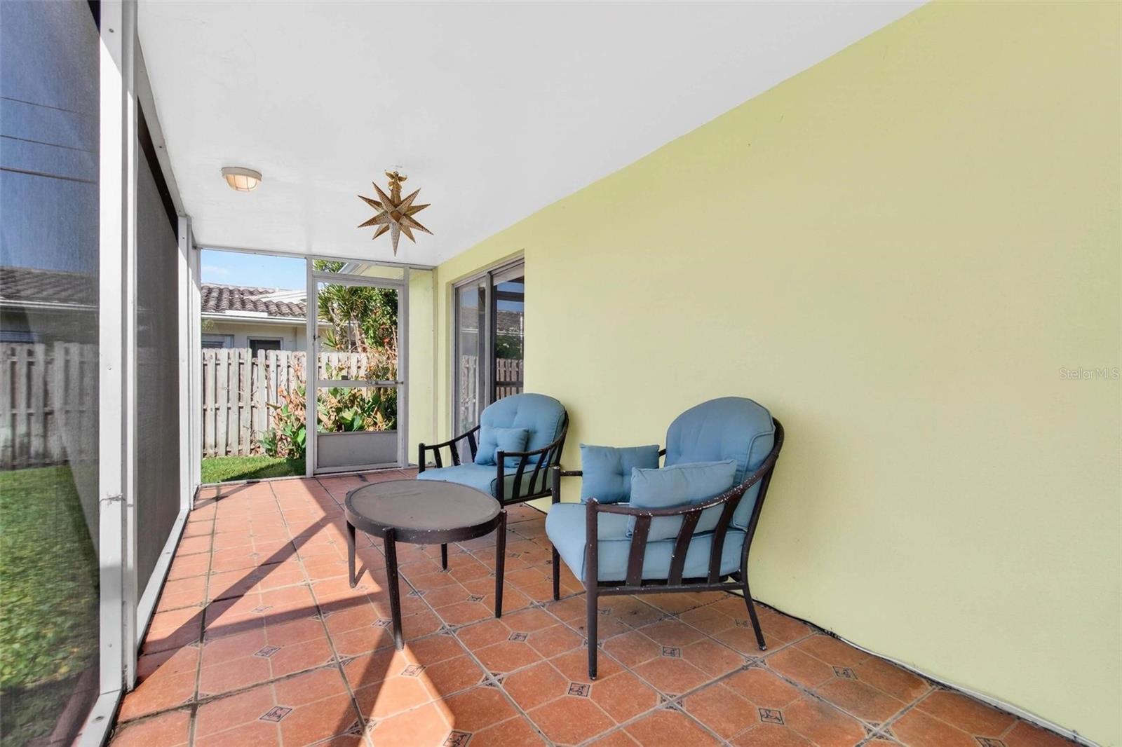 YACHT CLUB ESTATES - Residential