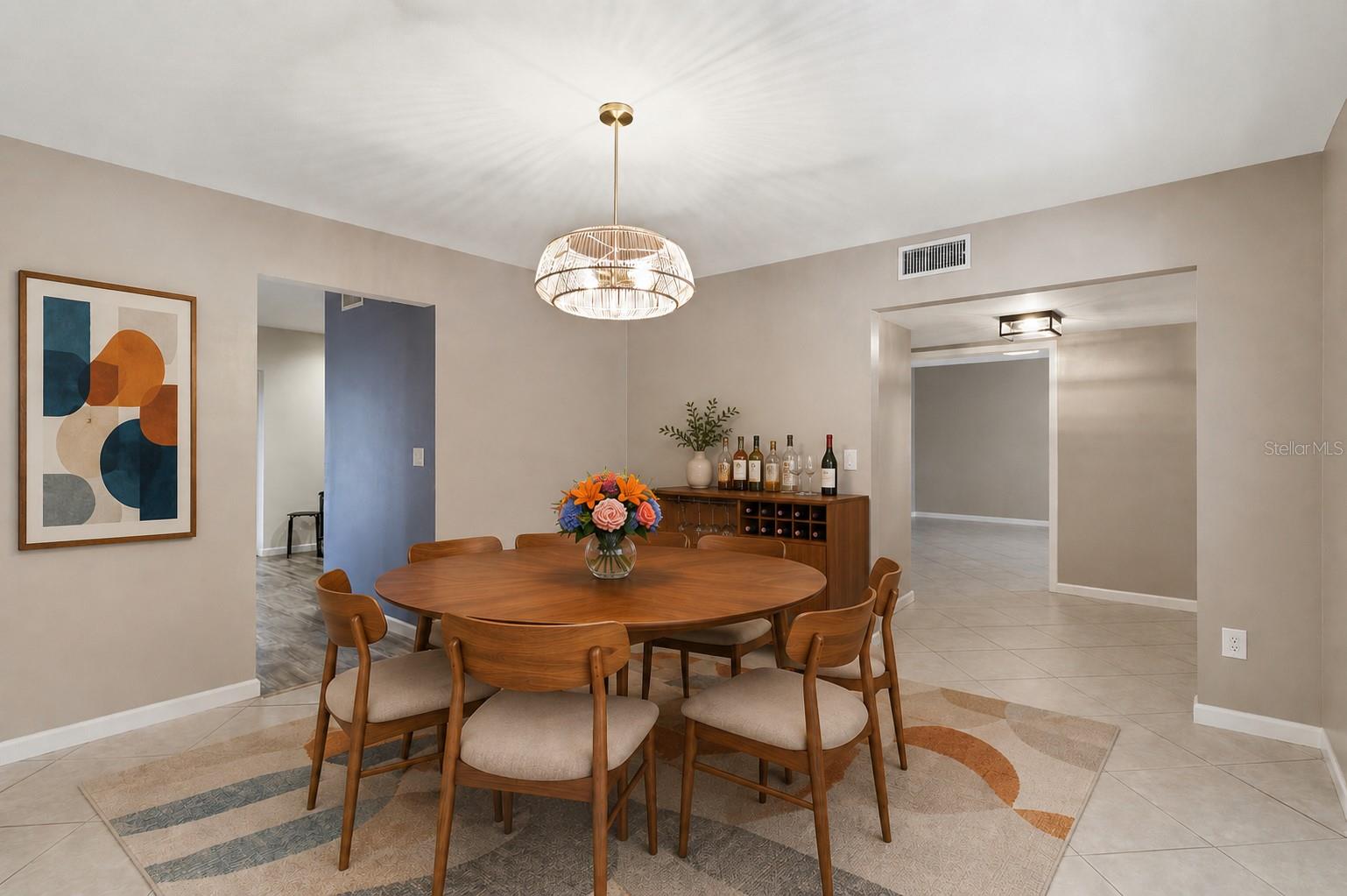 302 BLOOMINGFIELD DRIVE