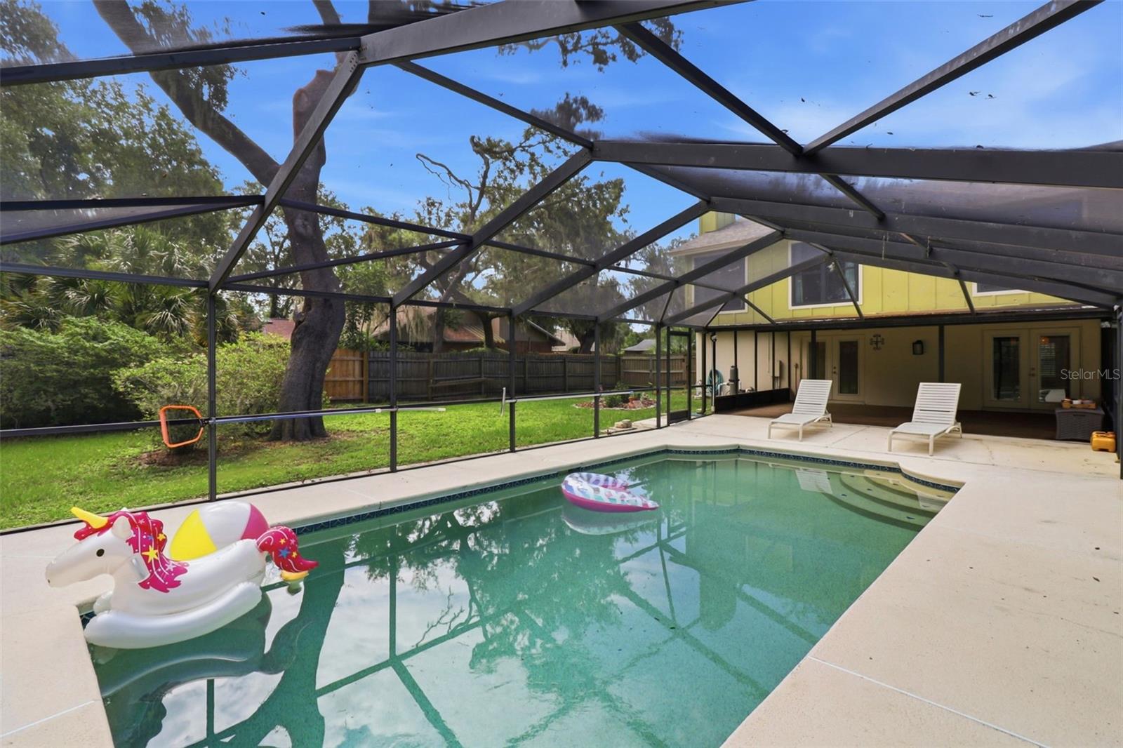 302 BLOOMINGFIELD DRIVE