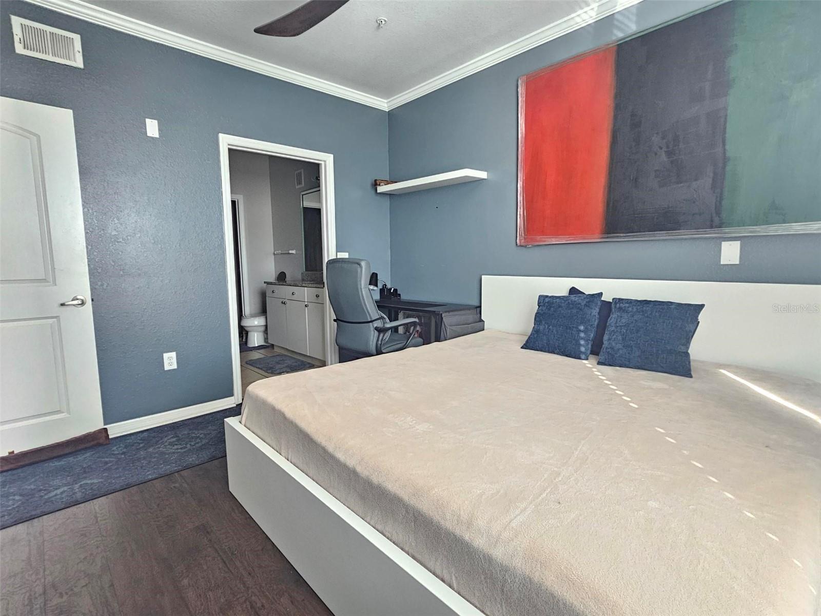 VILLA SONOMA AT INTERNATIONAL - Residential