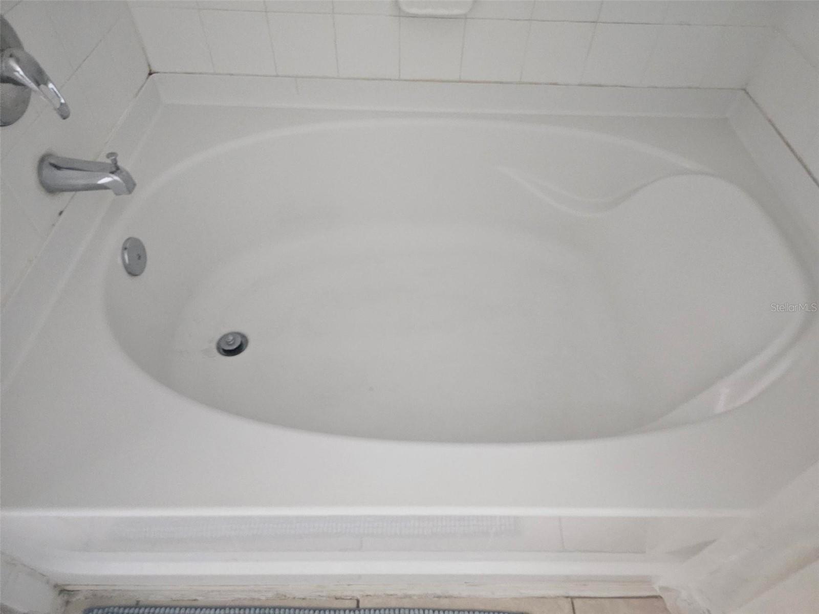 VILLA SONOMA AT INTERNATIONAL - Residential