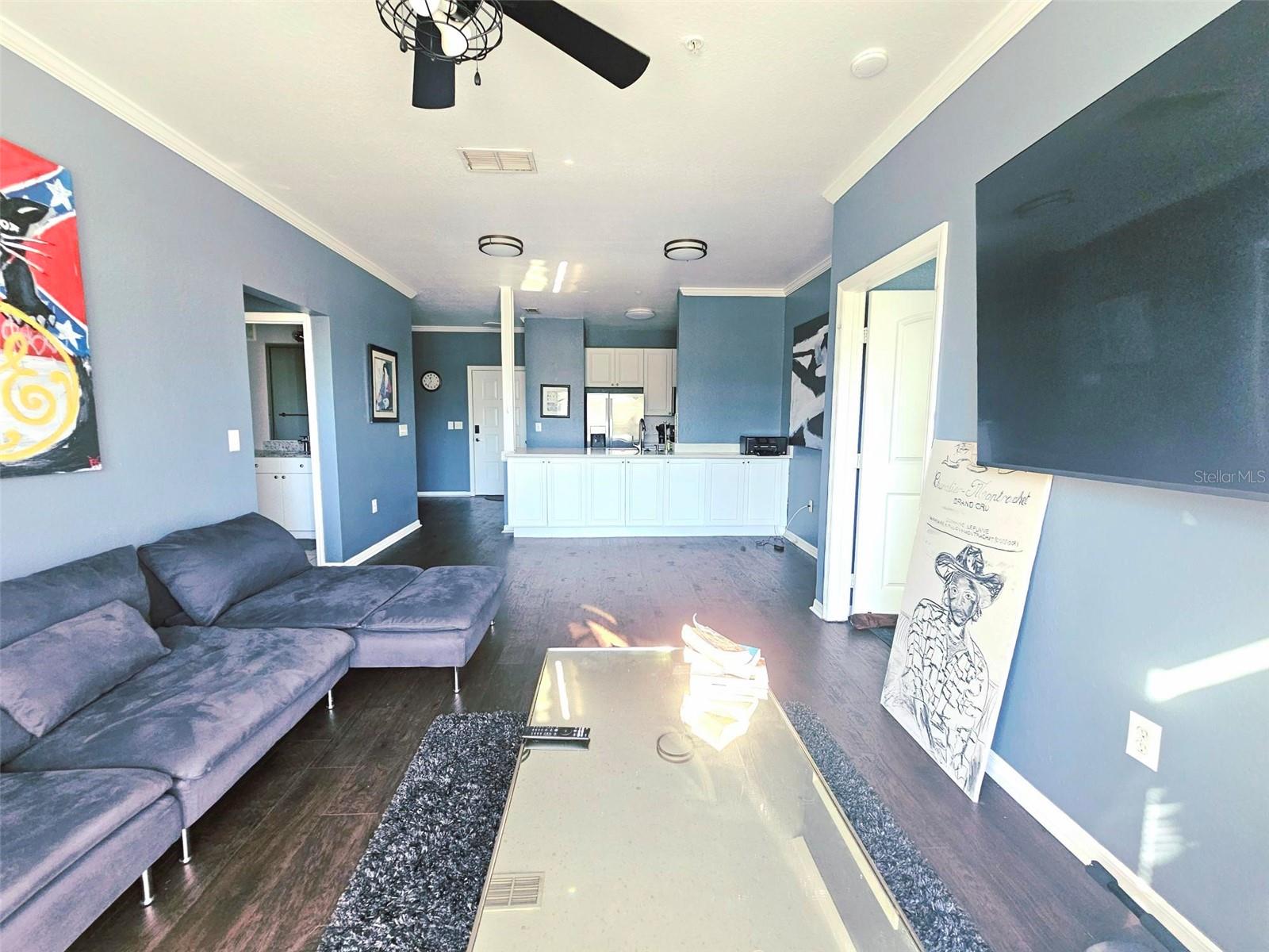 VILLA SONOMA AT INTERNATIONAL - Residential