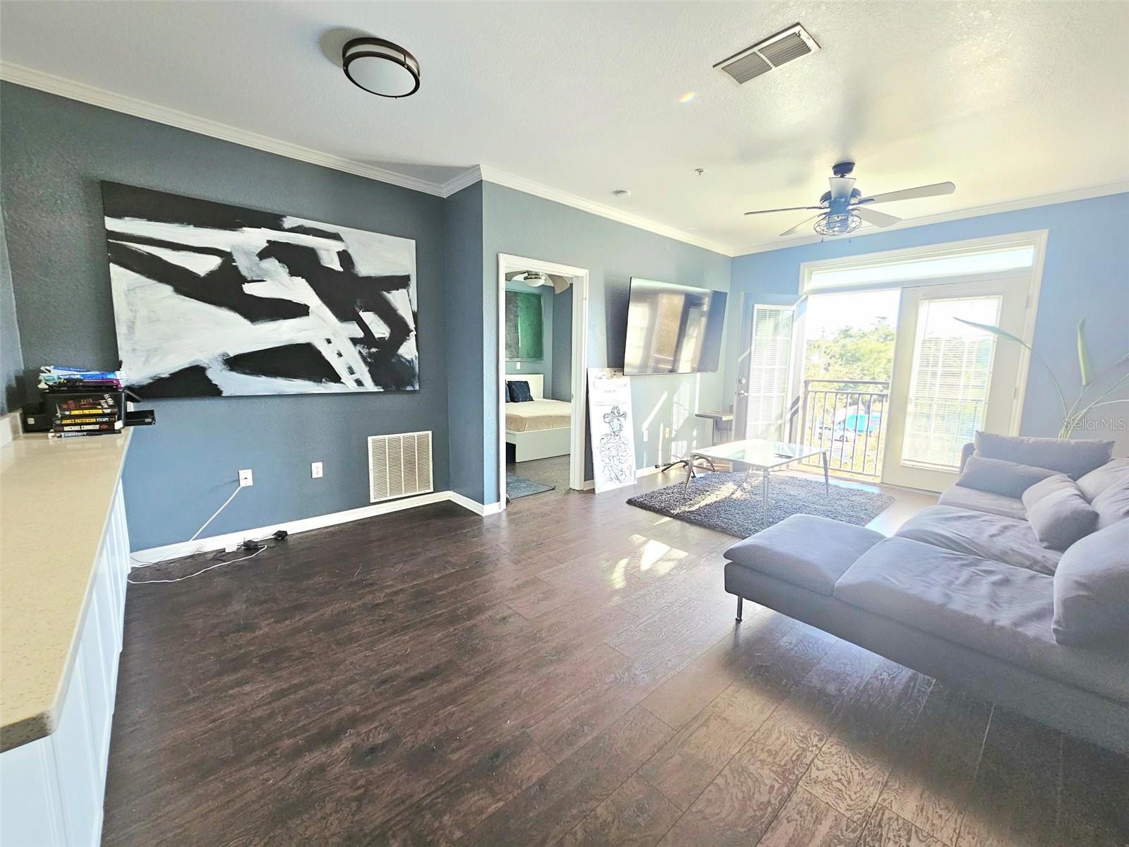 VILLA SONOMA AT INTERNATIONAL - Residential