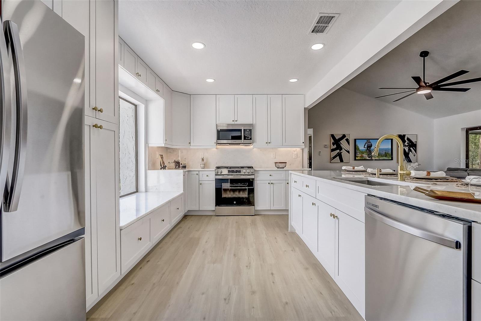HIGHLAND HILLS - Residential