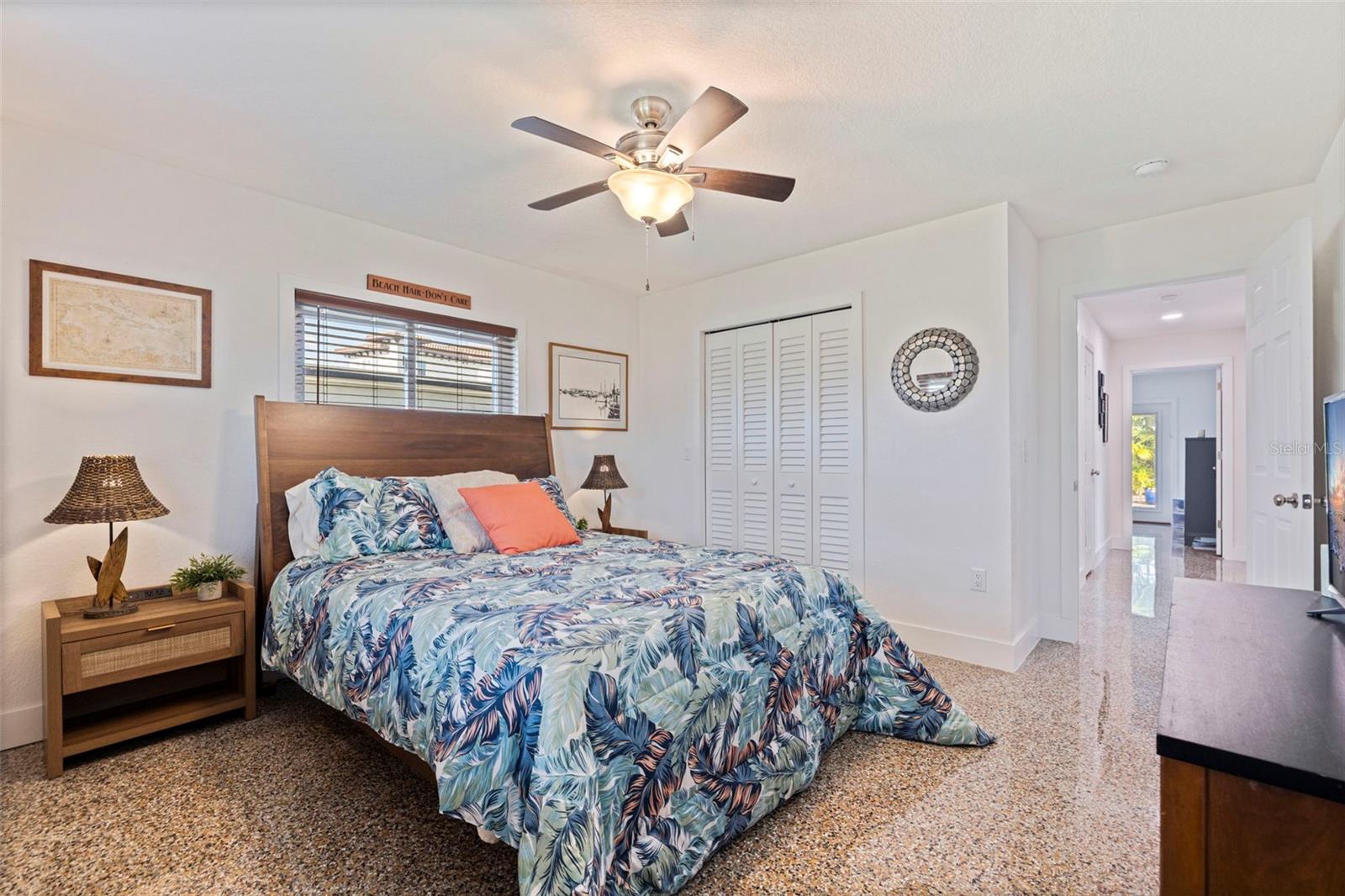 ST PETERSBURG BEACH NORTH UNIT 7 - Residential