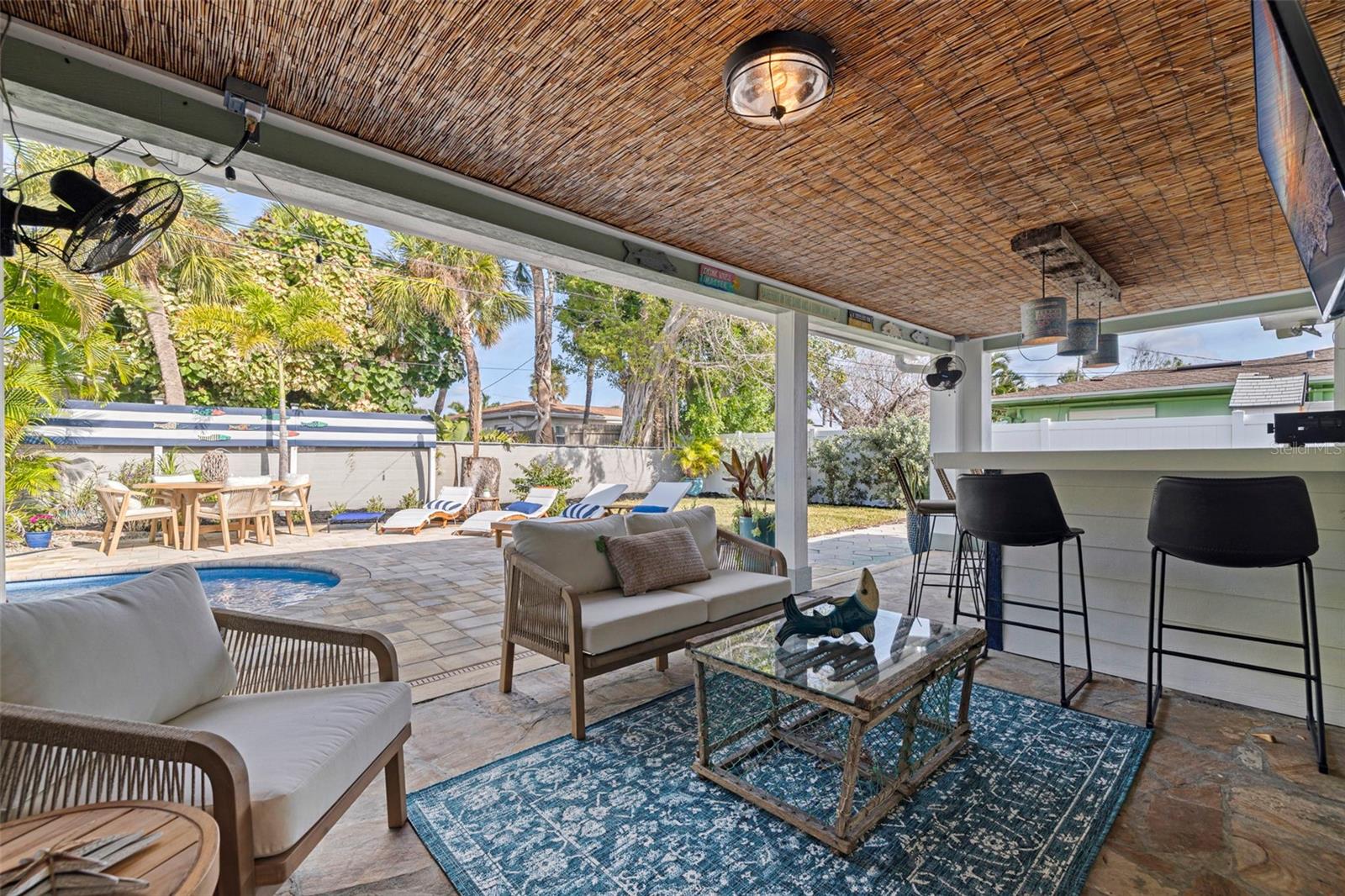 ST PETERSBURG BEACH NORTH UNIT 7 - Residential