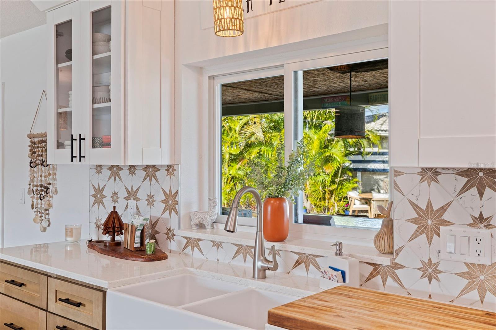 ST PETERSBURG BEACH NORTH UNIT 7 - Residential