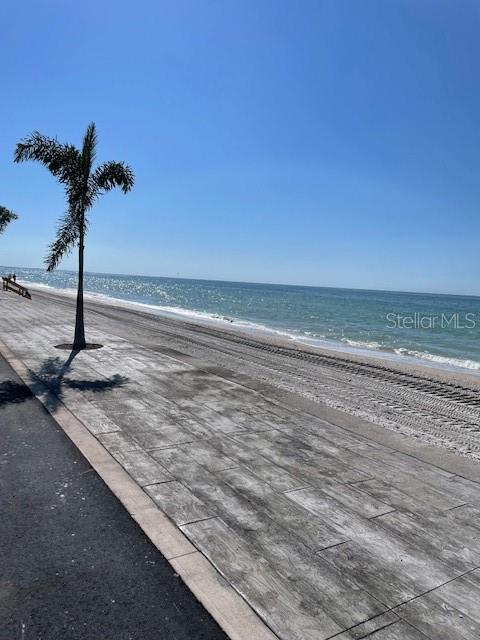 ST PETERSBURG BEACH NORTH UNIT 7 - Residential