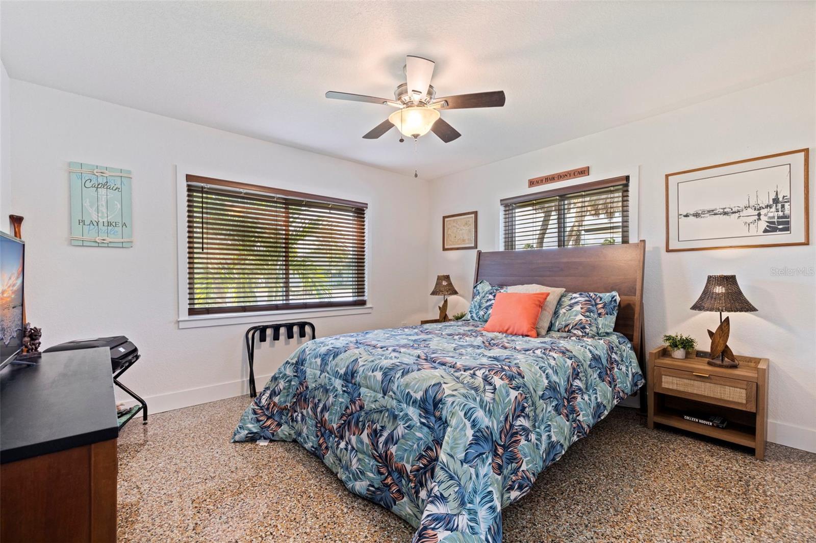 ST PETERSBURG BEACH NORTH UNIT 7 - Residential