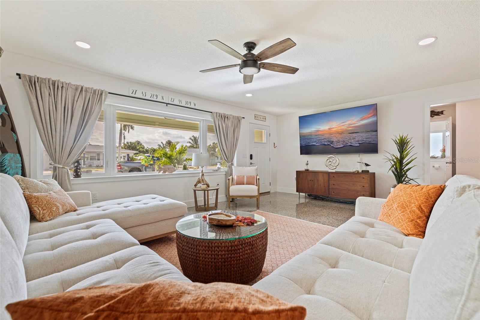 ST PETERSBURG BEACH NORTH UNIT 7 - Residential