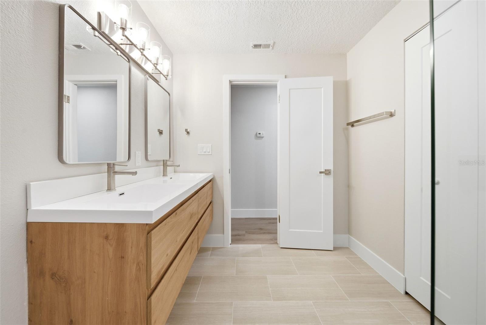 ORANGE TREE COUNTRY CLUB - Residential