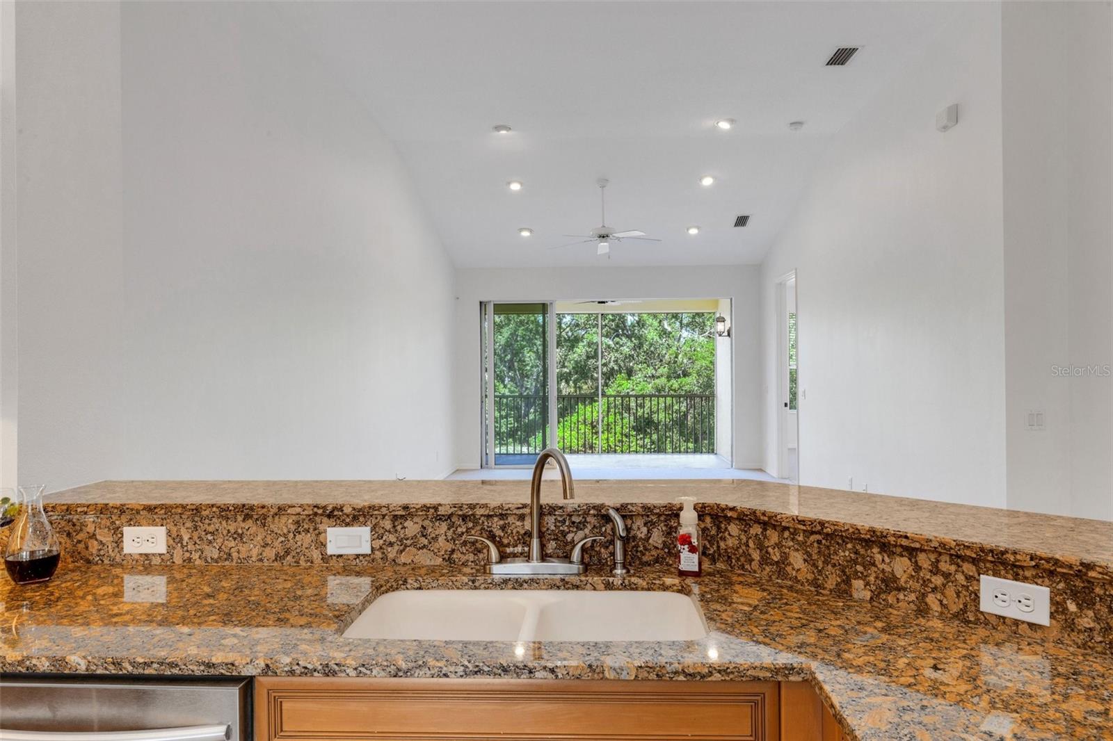 HARBORAGE ON BRADEN RIVER III PH II - Residential