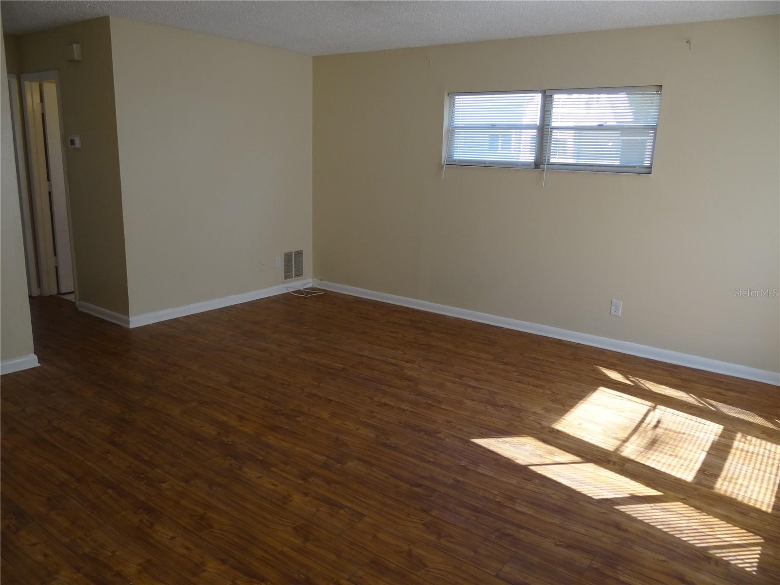 WASHINGTON TERRACE - Residential Income