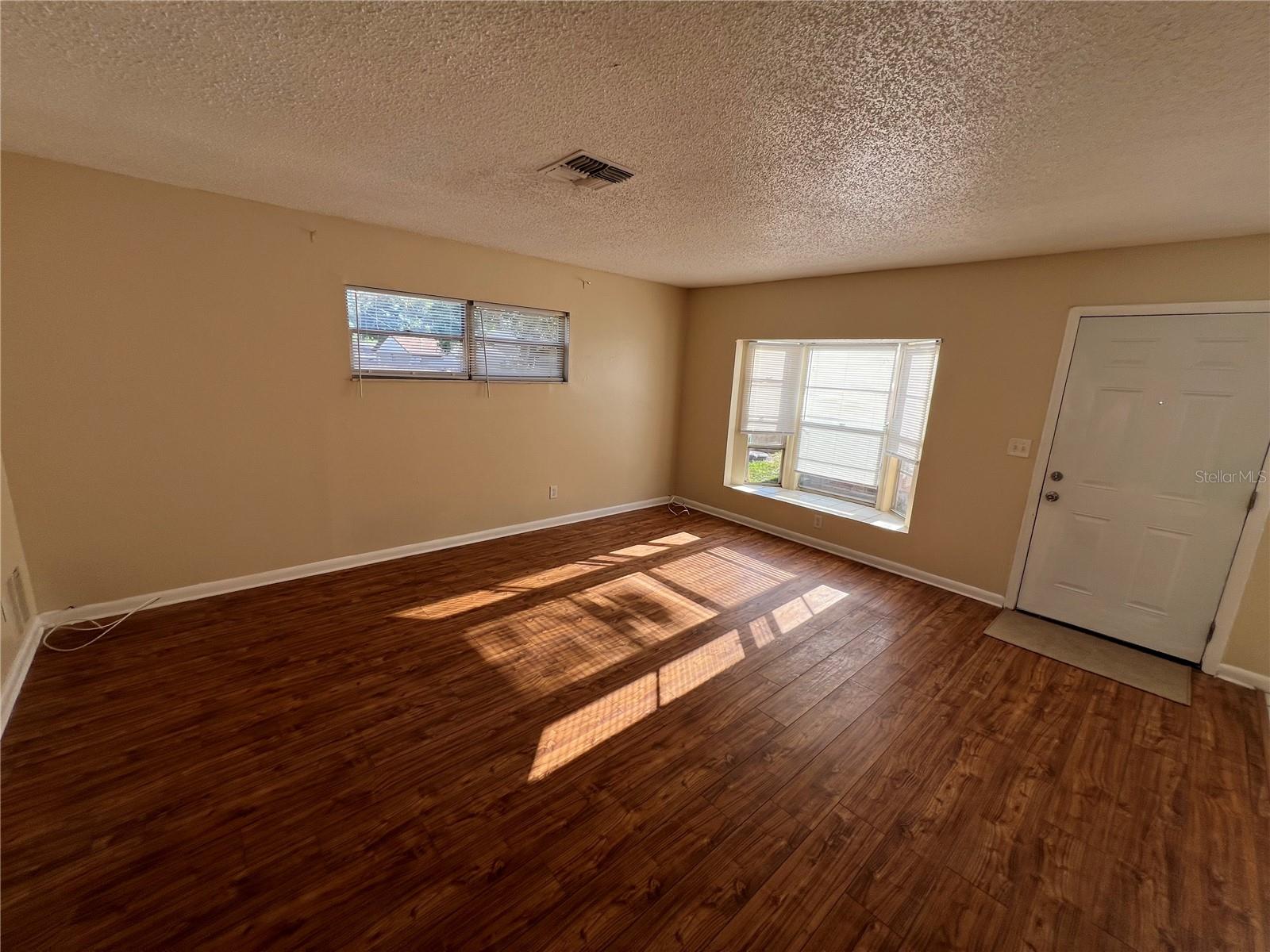 WASHINGTON TERRACE - Residential Income