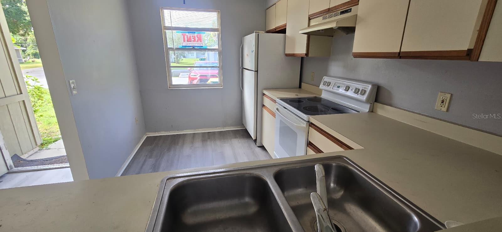 PORT CHARLOTTE SEC 032 - Residential Lease