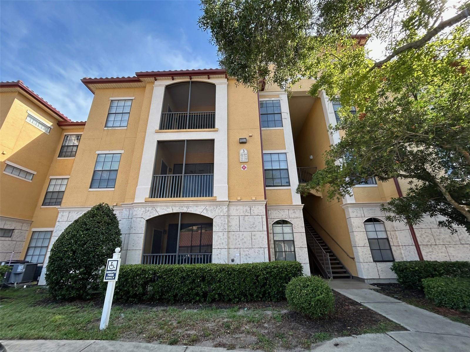 Conveniently located in the Metrowest area. Bright unit with ceramic tile everywhere. Laundry closet inside kitchen. Unit is close to the pool area. The community has gym, tennis court and clubhouse. Close to Walmart, restaurants, supermarkets, Metrowest Country Golf course, Valencia College, I-4, International Drive, and more. 'A' rated schools are a Plus!!