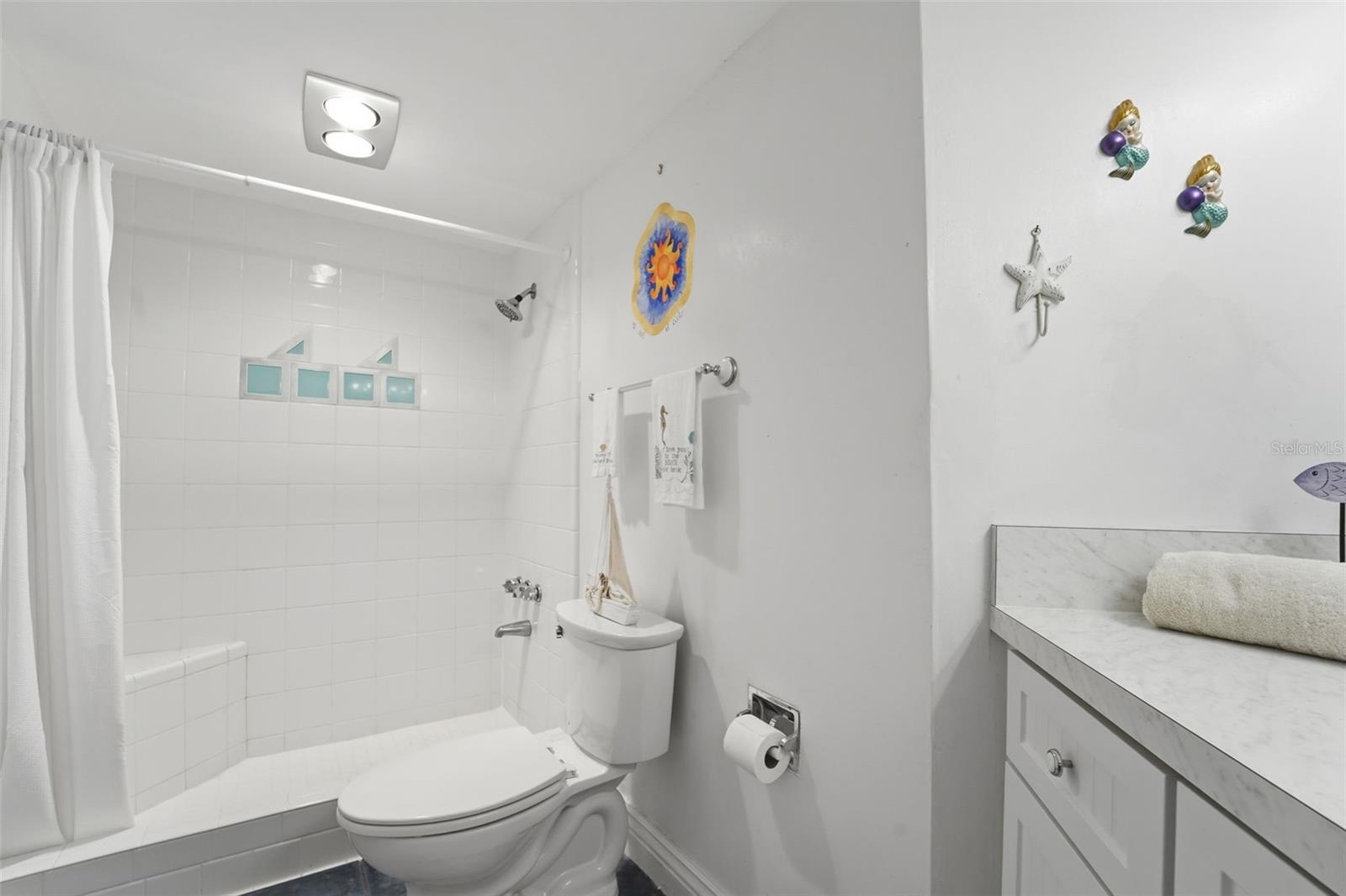 OCEAN 01 CONDO - Residential