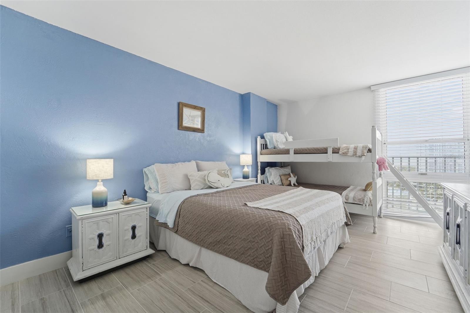 OCEAN 01 CONDO - Residential