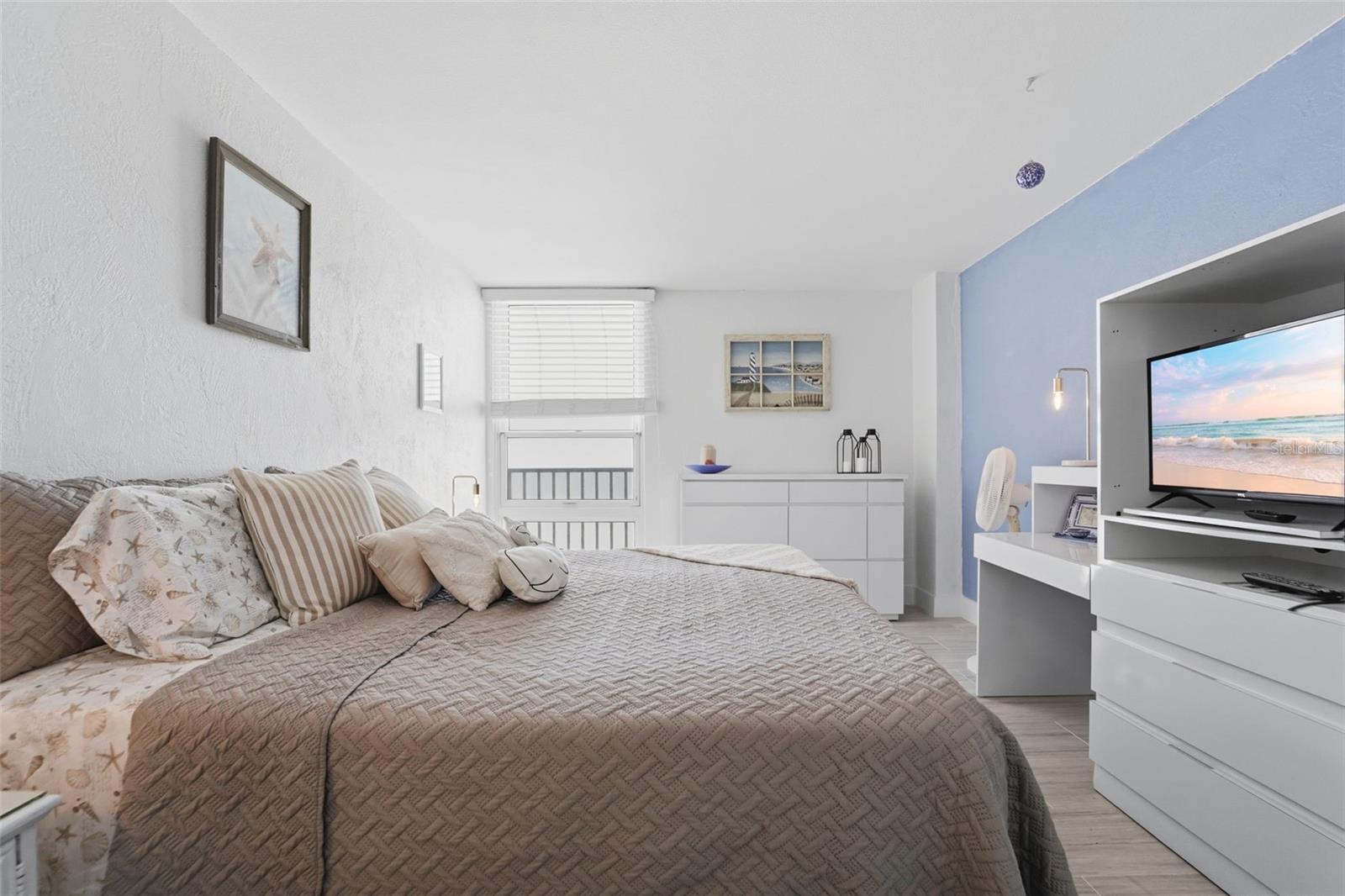 OCEAN 01 CONDO - Residential