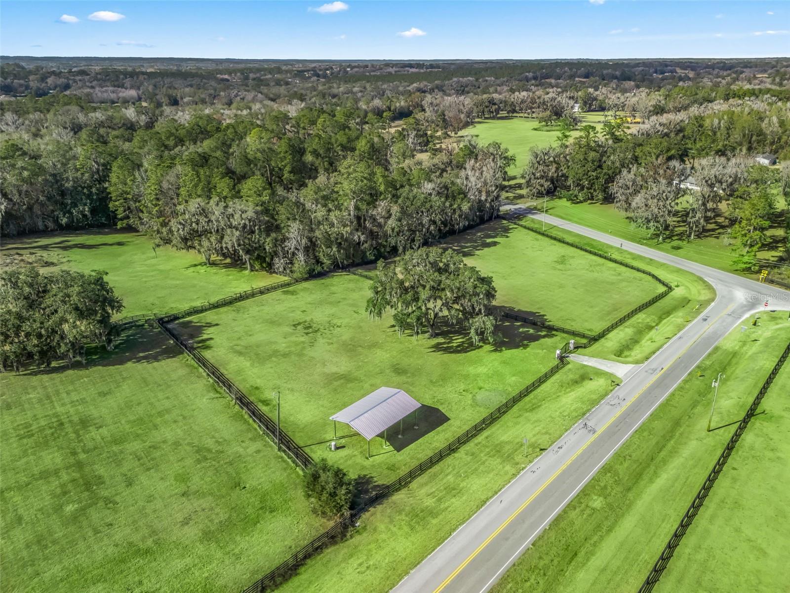 BENEDICT HEIGHTS - Land