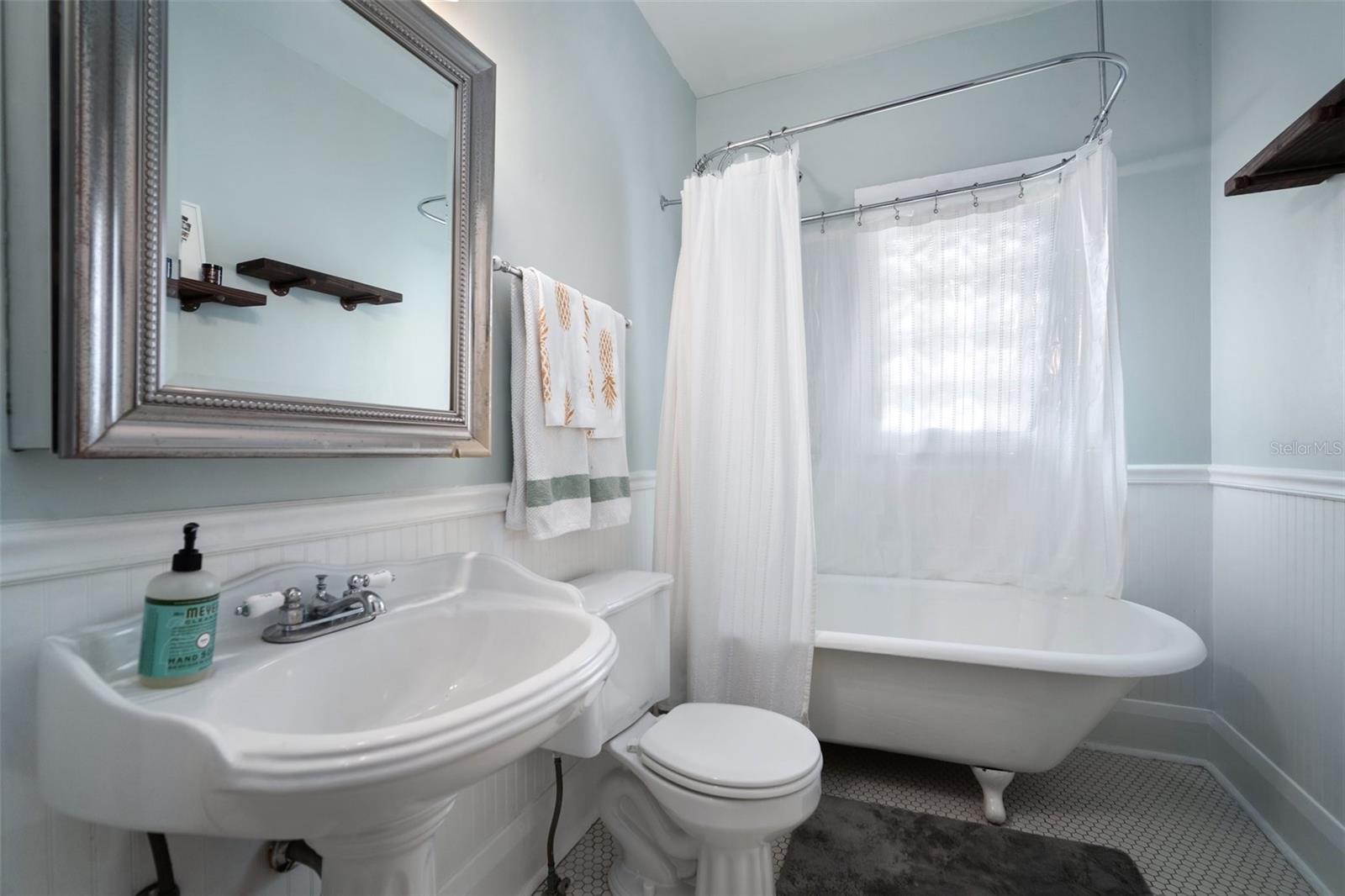 IDLEWILD ON THE HILLSBOROUGH - Residential