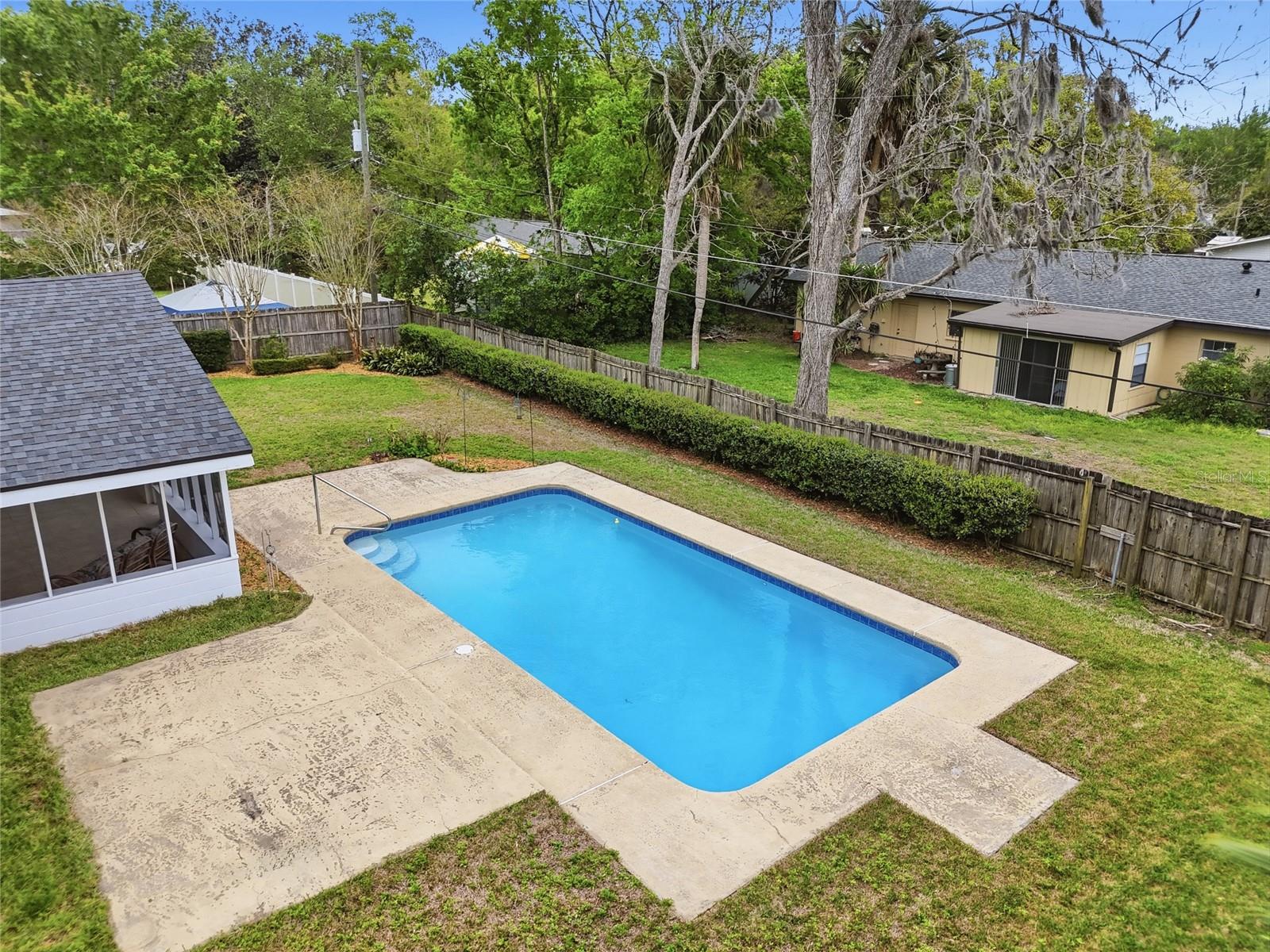 RENEWOOD - Residential