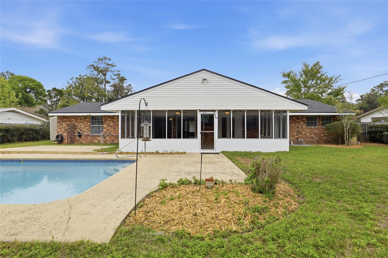 RENEWOOD - Residential